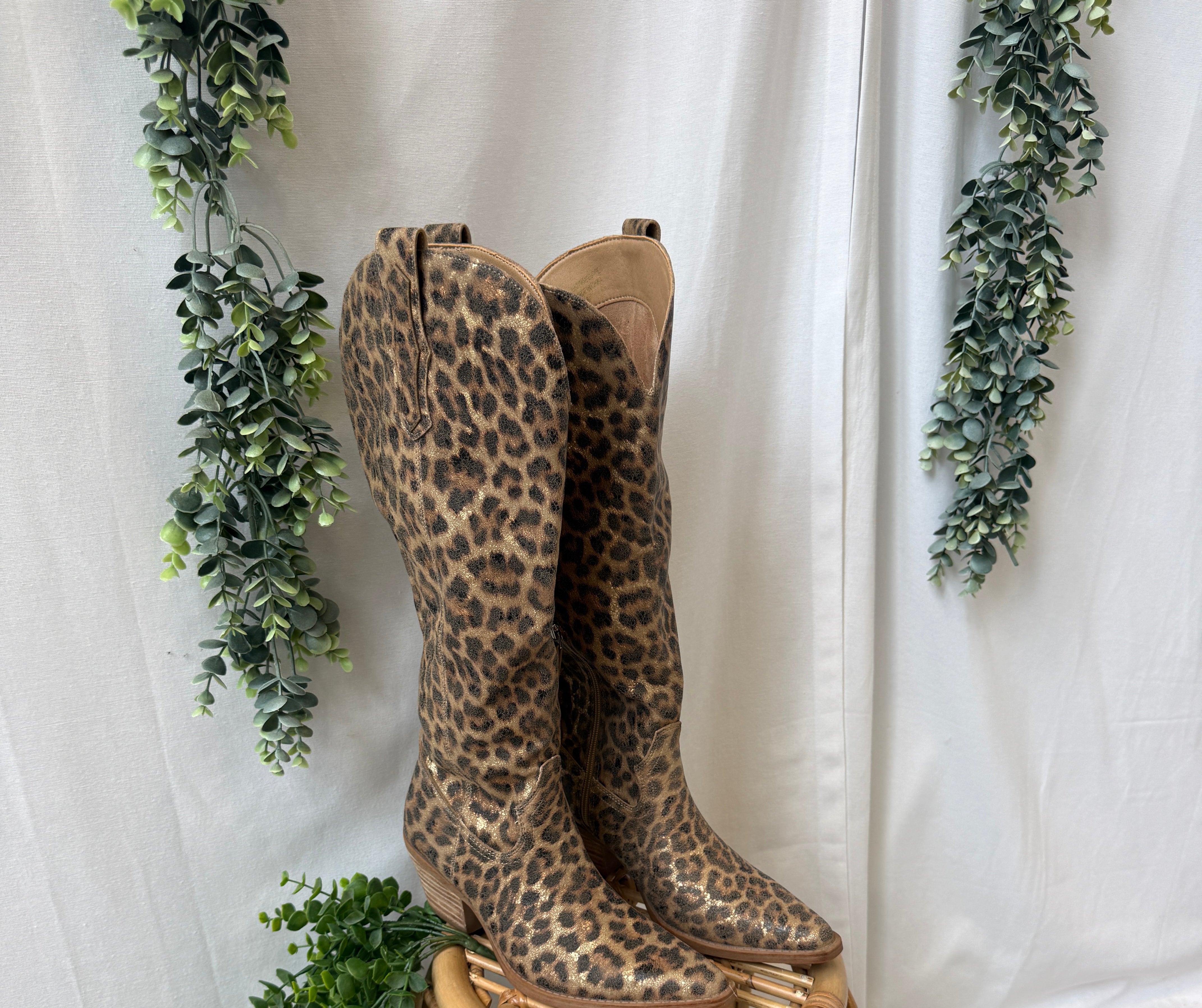 Oasis Society Tess Leopard Boot-Boots-oasis society-The Silo Boutique, Women's Fashion Boutique Located in Warren and Grand Forks North Dakota