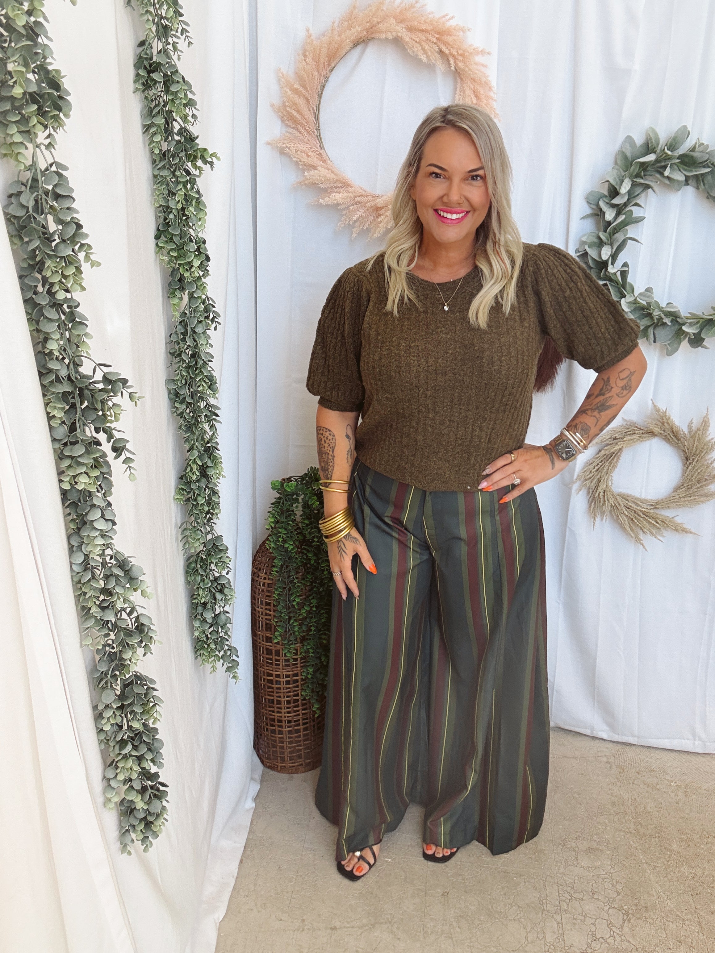 Short Sleeve Cable Knit Sweater-Sweaters-hem and thread-The Silo Boutique, Women's Fashion Boutique Located in Warren and Grand Forks North Dakota