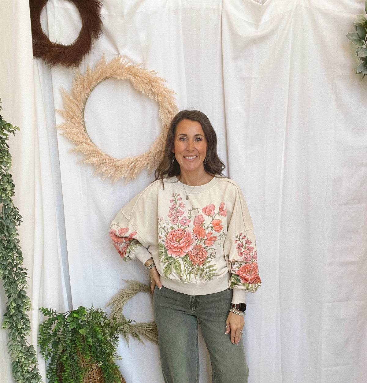 Vintage Botanical Floral Sweatshirt-Beige-Sweatshirts-davi-The Silo Boutique, Women's Fashion Boutique Located in Warren and Grand Forks North Dakota