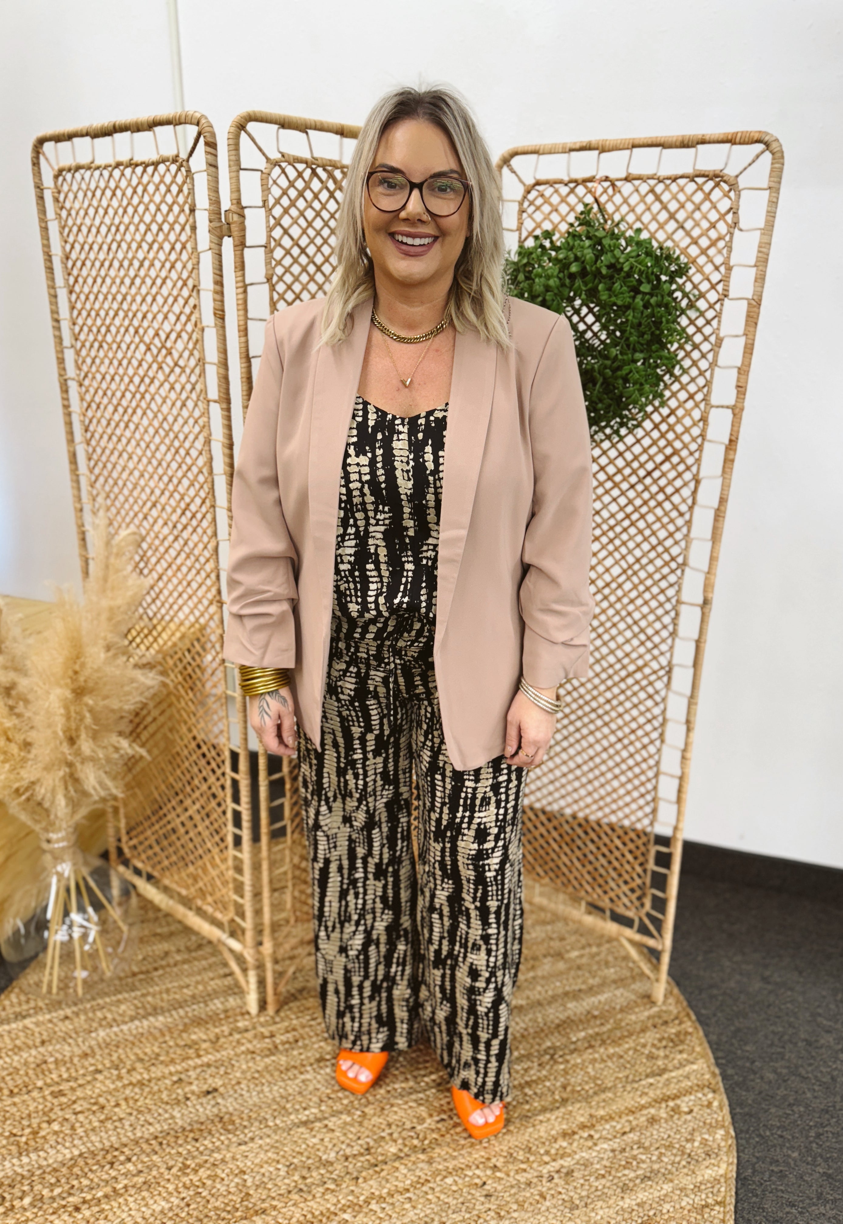 Classic Mocha Blazer-Blazers-eesome-The Silo Boutique, Women's Fashion Boutique Located in Warren and Grand Forks North Dakota