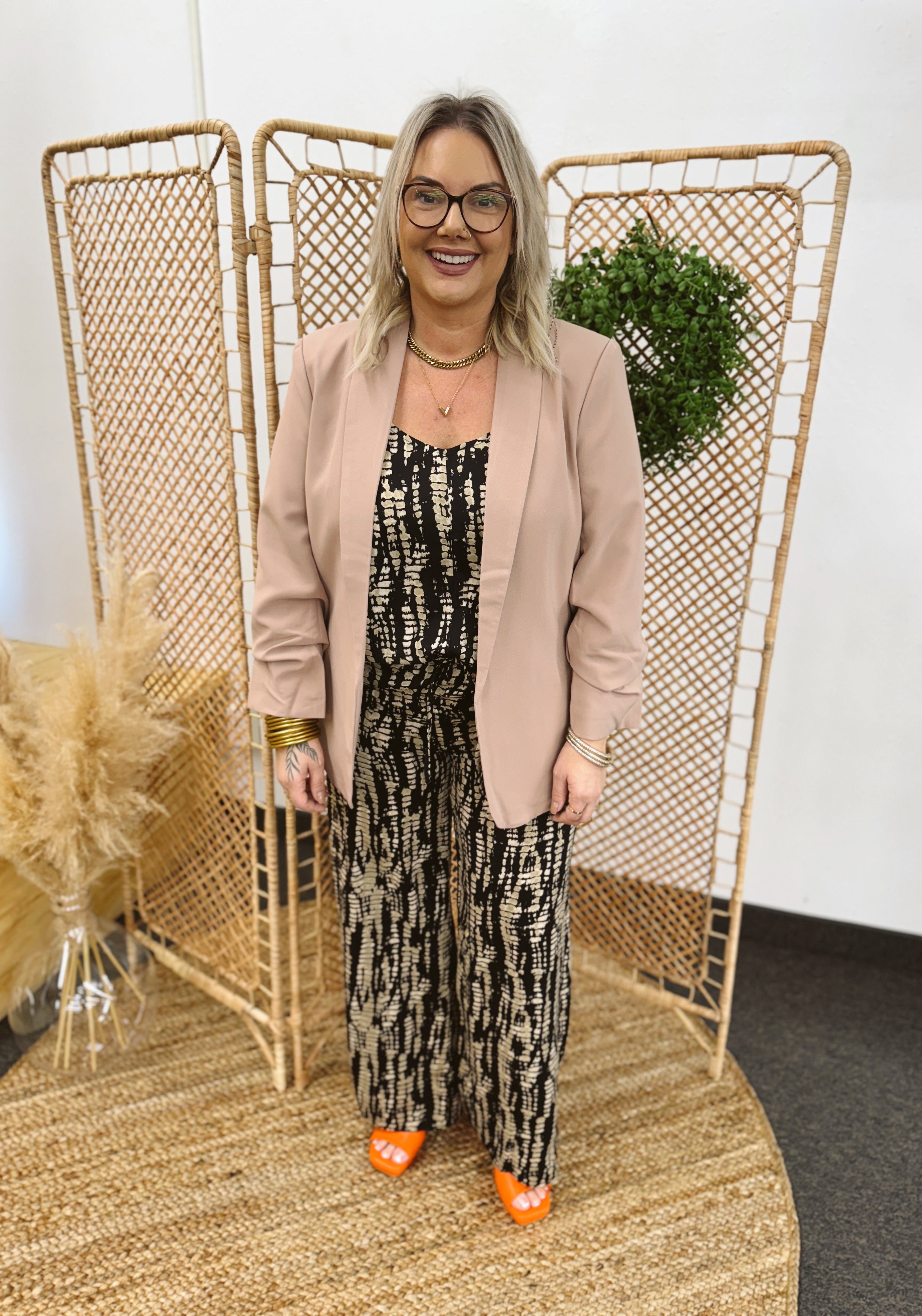 Classic Mocha Blazer-Blazers-eesome-The Silo Boutique, Women's Fashion Boutique Located in Warren and Grand Forks North Dakota