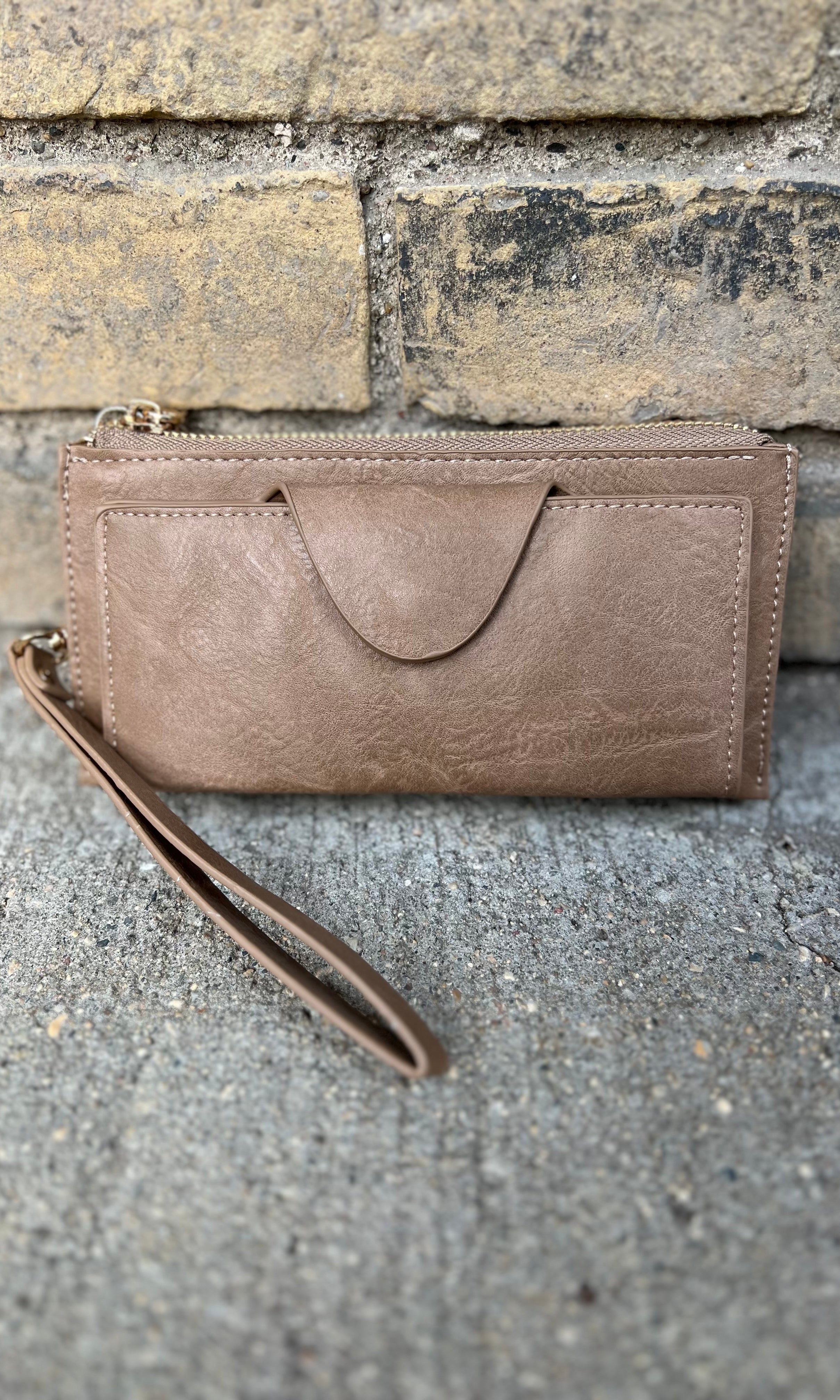 Kyla RFID Wallet w/ Snap Closure-Wallets-Jen and Co-The Silo Boutique, Women's Fashion Boutique Located in Warren and Grand Forks North Dakota