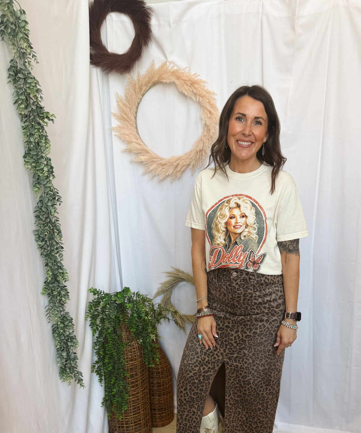 Dolly Vintage Face Tee-Ivory-Graphic Tees-birdies-The Silo Boutique, Women's Fashion Boutique Located in Warren and Grand Forks North Dakota