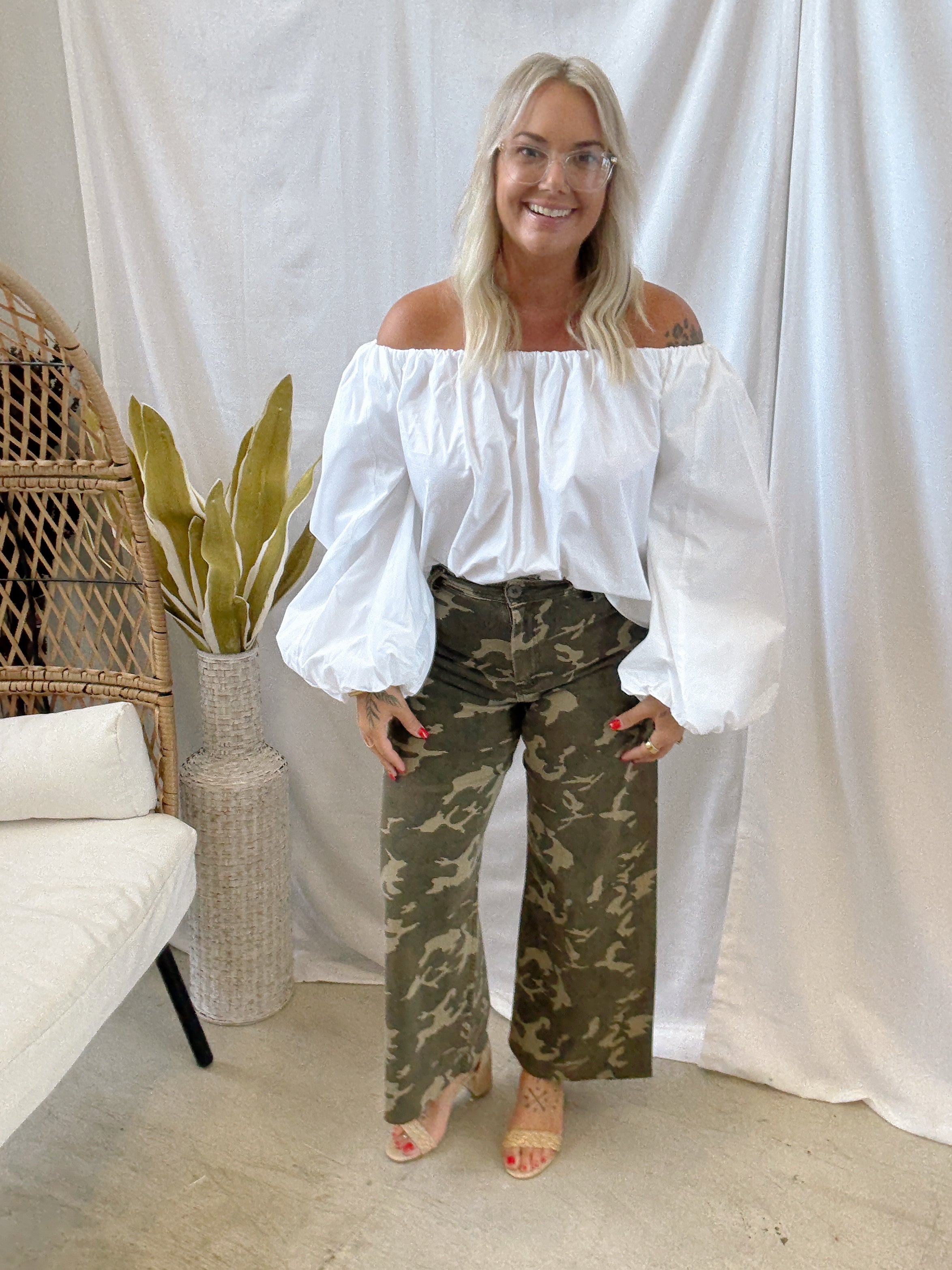 Stretch Camo Pants-Jeans-miou muse-The Silo Boutique, Women's Fashion Boutique Located in Warren and Grand Forks North Dakota