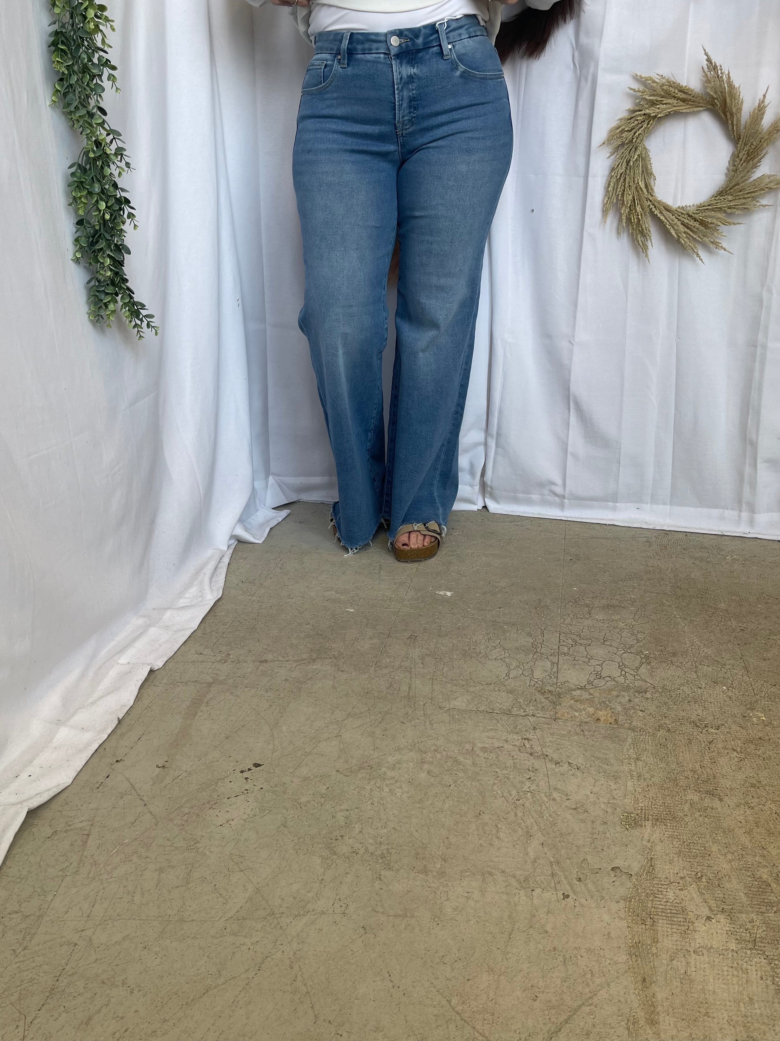 Risen Cindy Wide Leg Jeans-Jeans-risen-The Silo Boutique, Women's Fashion Boutique Located in Warren and Grand Forks North Dakota