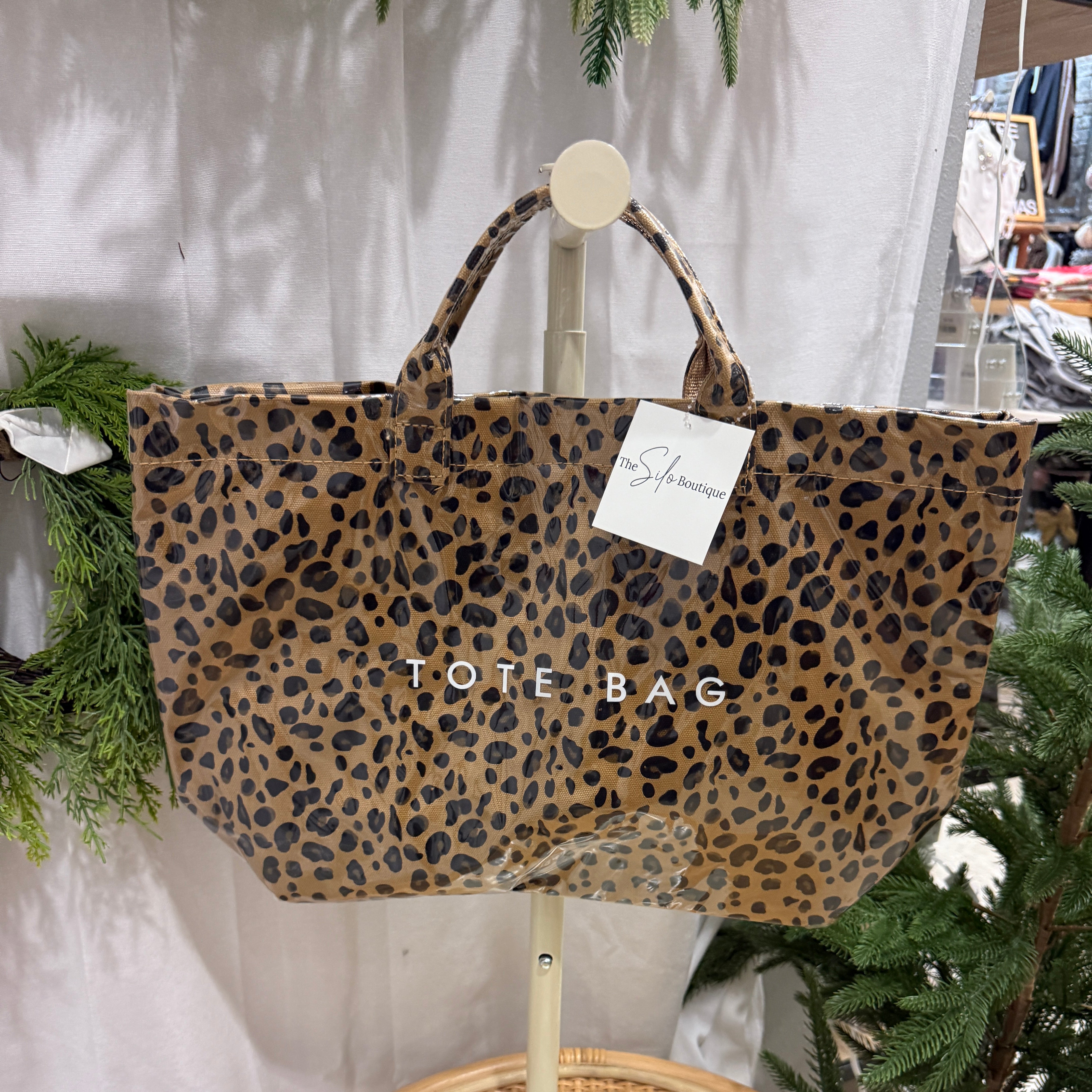 Kaydee Tote Purse-Leopard-Purses-kaydee-The Silo Boutique, Women's Fashion Boutique Located in Warren and Grand Forks North Dakota