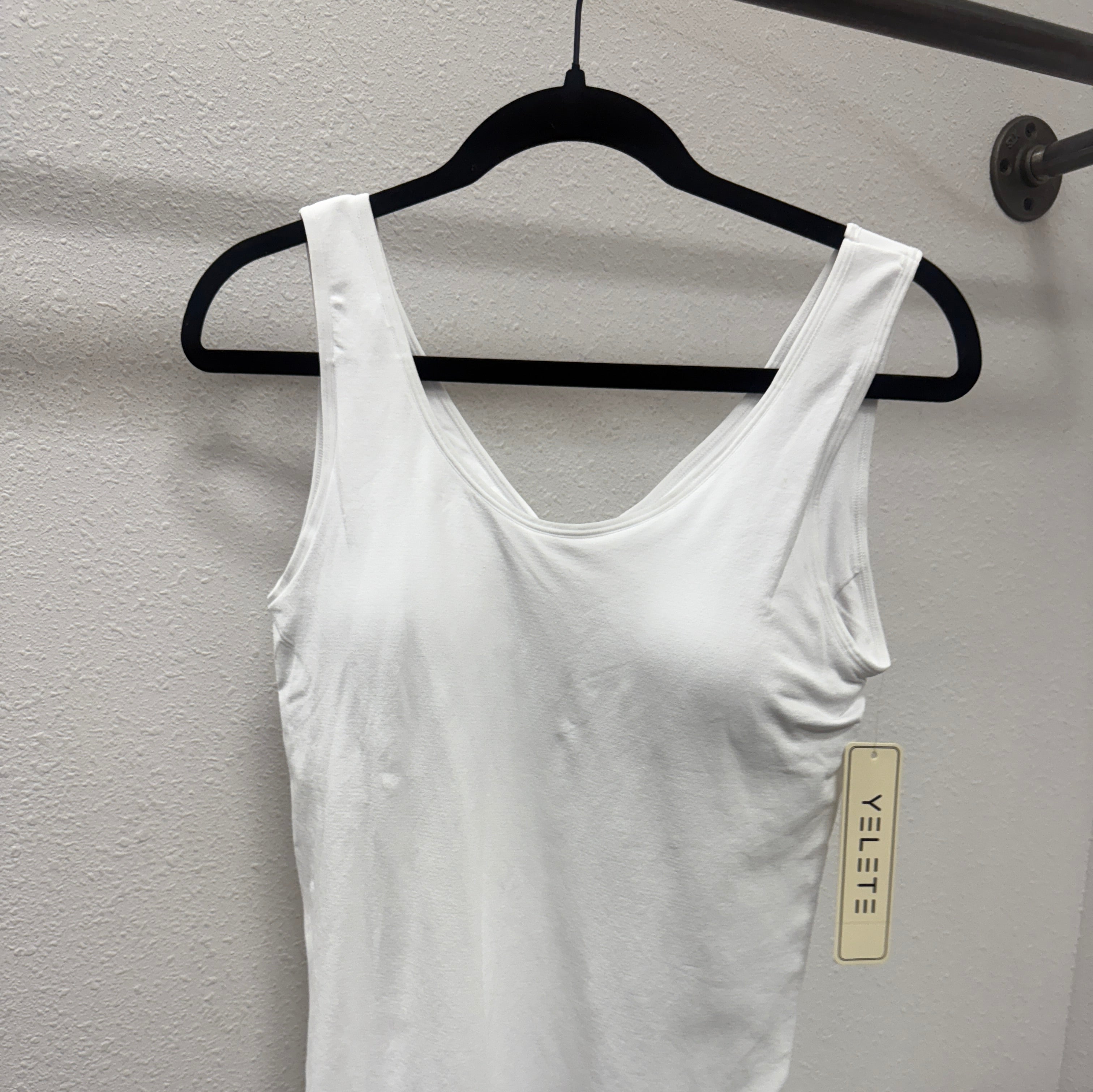 Built in Bra Cami-Camis-yelete-The Silo Boutique, Women's Fashion Boutique Located in Warren and Grand Forks North Dakota