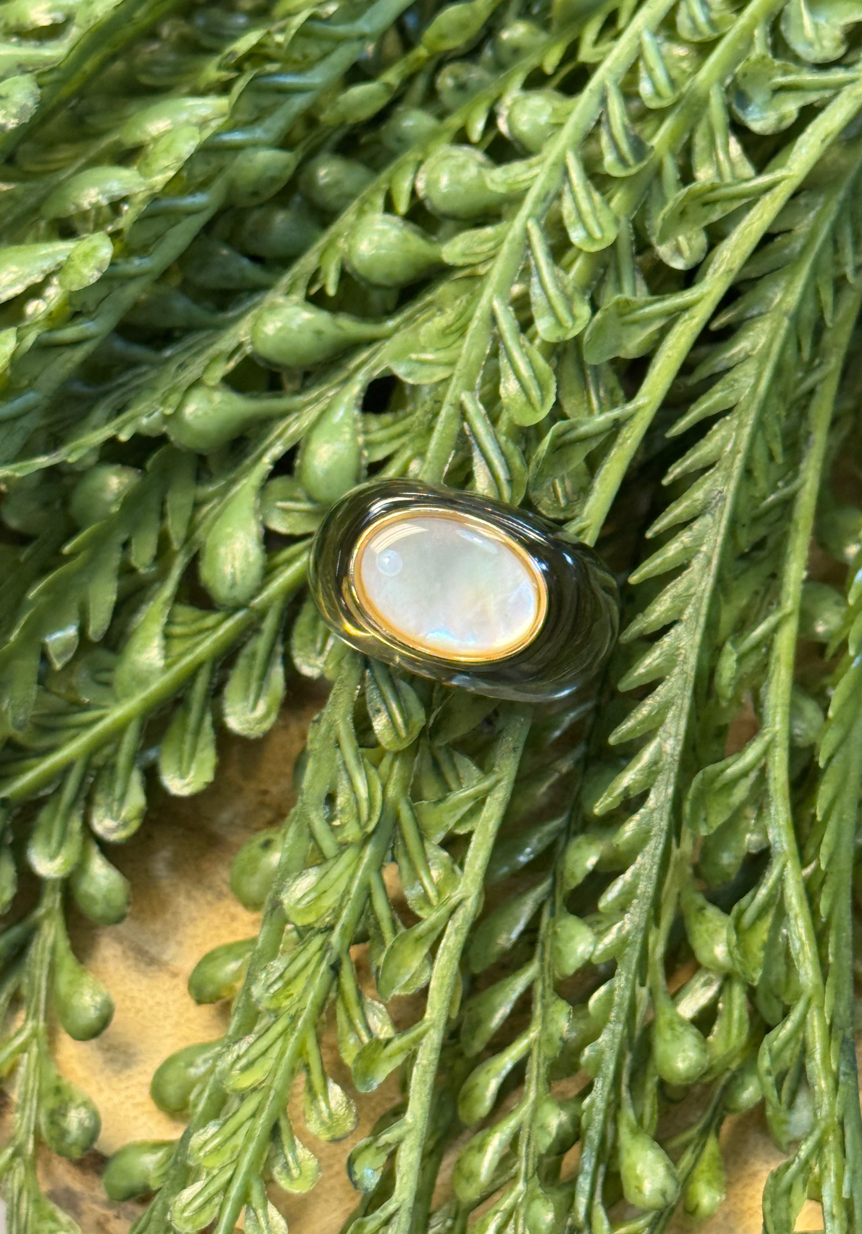Pearl Acrylic Ring-Rings-fame-The Silo Boutique, Women's Fashion Boutique Located in Warren and Grand Forks North Dakota