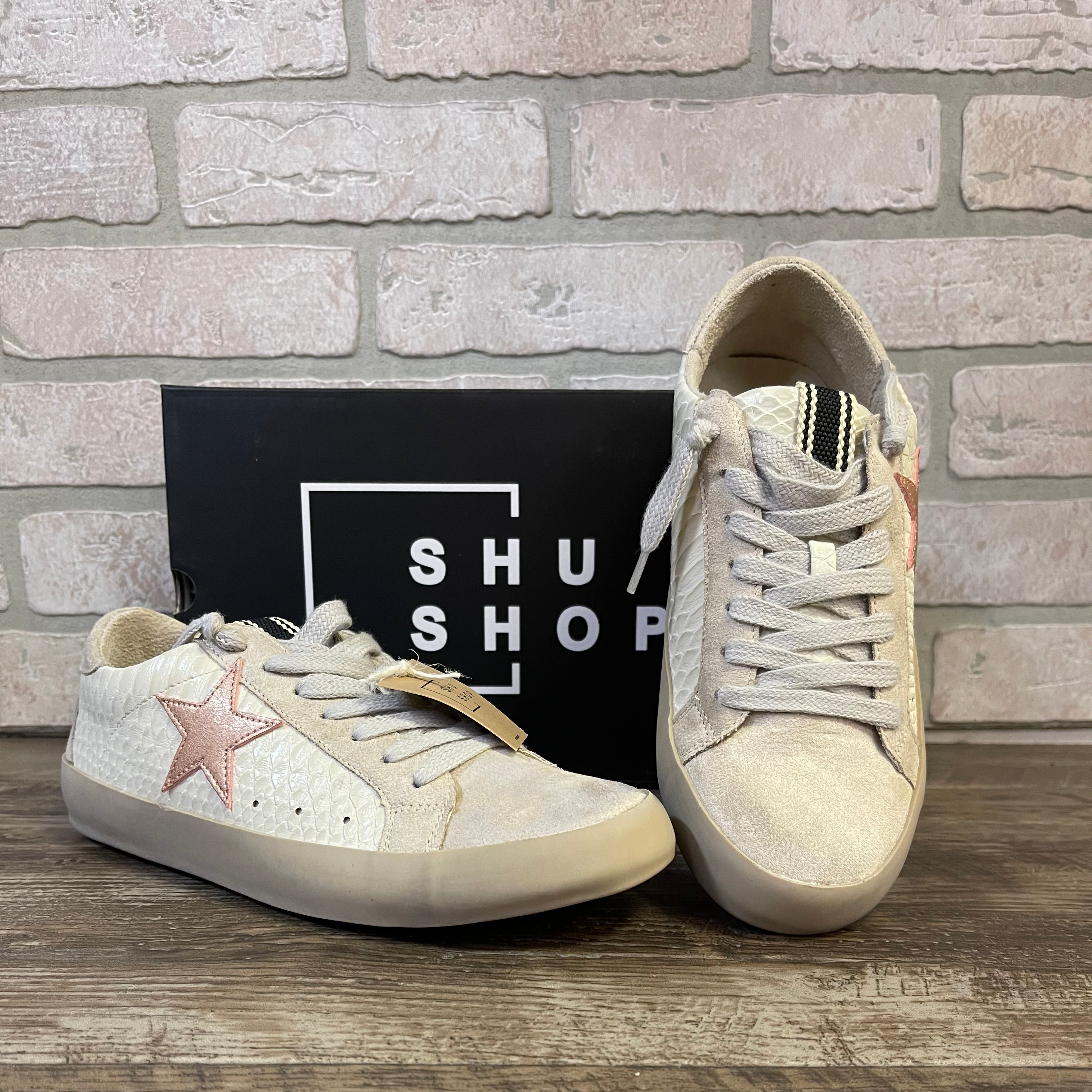 ShuShop Paula Off White Snake Sneaker-Shoes-shushop-The Silo Boutique, Women's Fashion Boutique Located in Warren and Grand Forks North Dakota