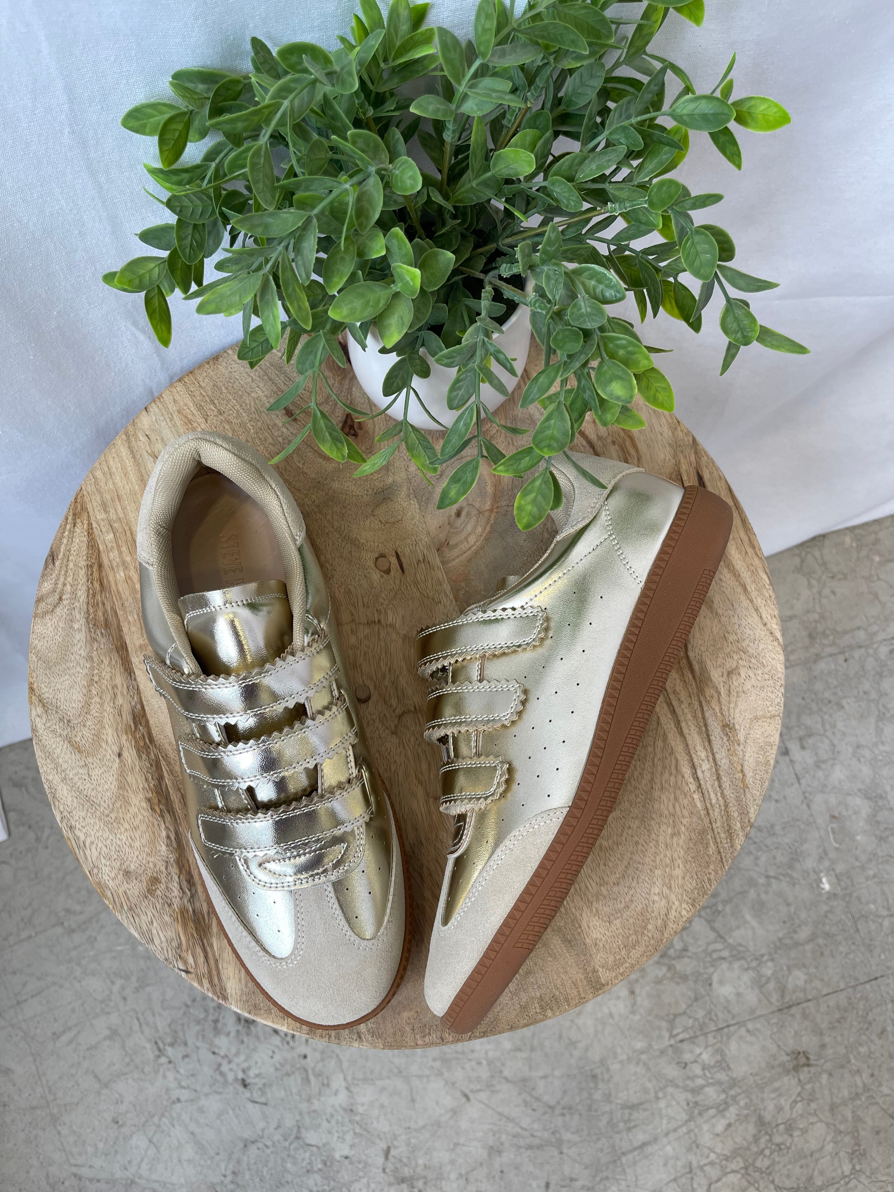 Steve Madden Momentum Gold Sneaker-Sneakers-steve madden-The Silo Boutique, Women's Fashion Boutique Located in Warren and Grand Forks North Dakota