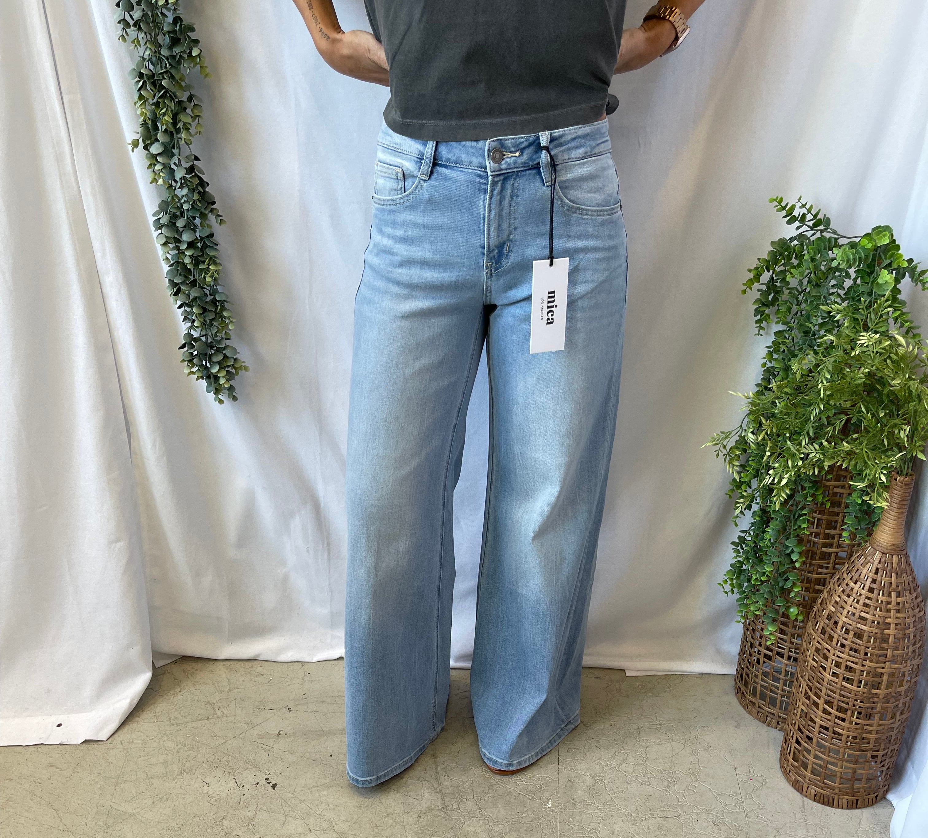 Mica Wide Leg Baggy Fit Jeans-Jeans-mica-The Silo Boutique, Women's Fashion Boutique Located in Warren and Grand Forks North Dakota