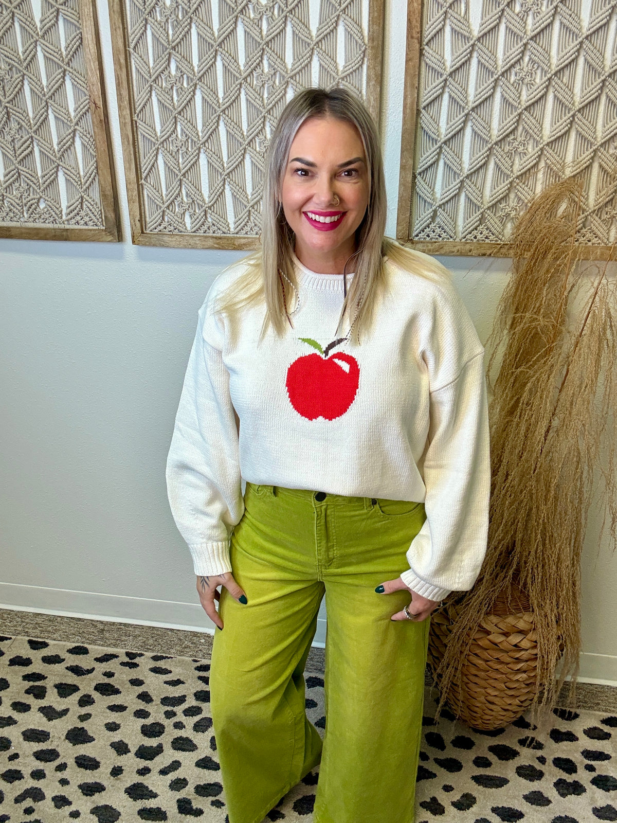 Apple Motif Sweater-Sweaters-twentyfourth-The Silo Boutique, Women's Fashion Boutique Located in Warren and Grand Forks North Dakota