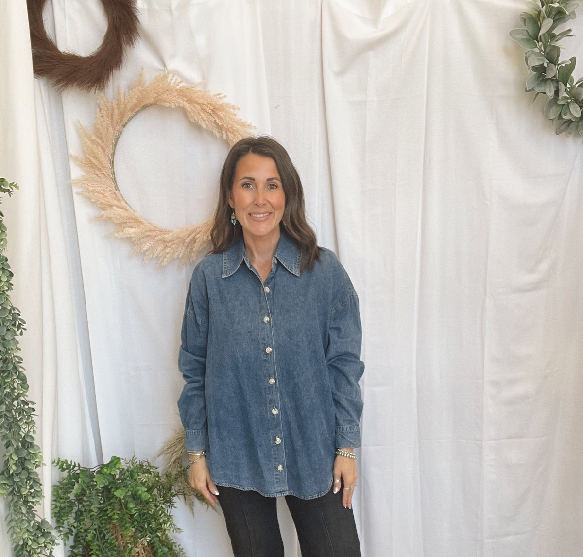 Vayda Denim Shirt-Coats & Jackets-twentyfourth-The Silo Boutique, Women's Fashion Boutique Located in Warren and Grand Forks North Dakota