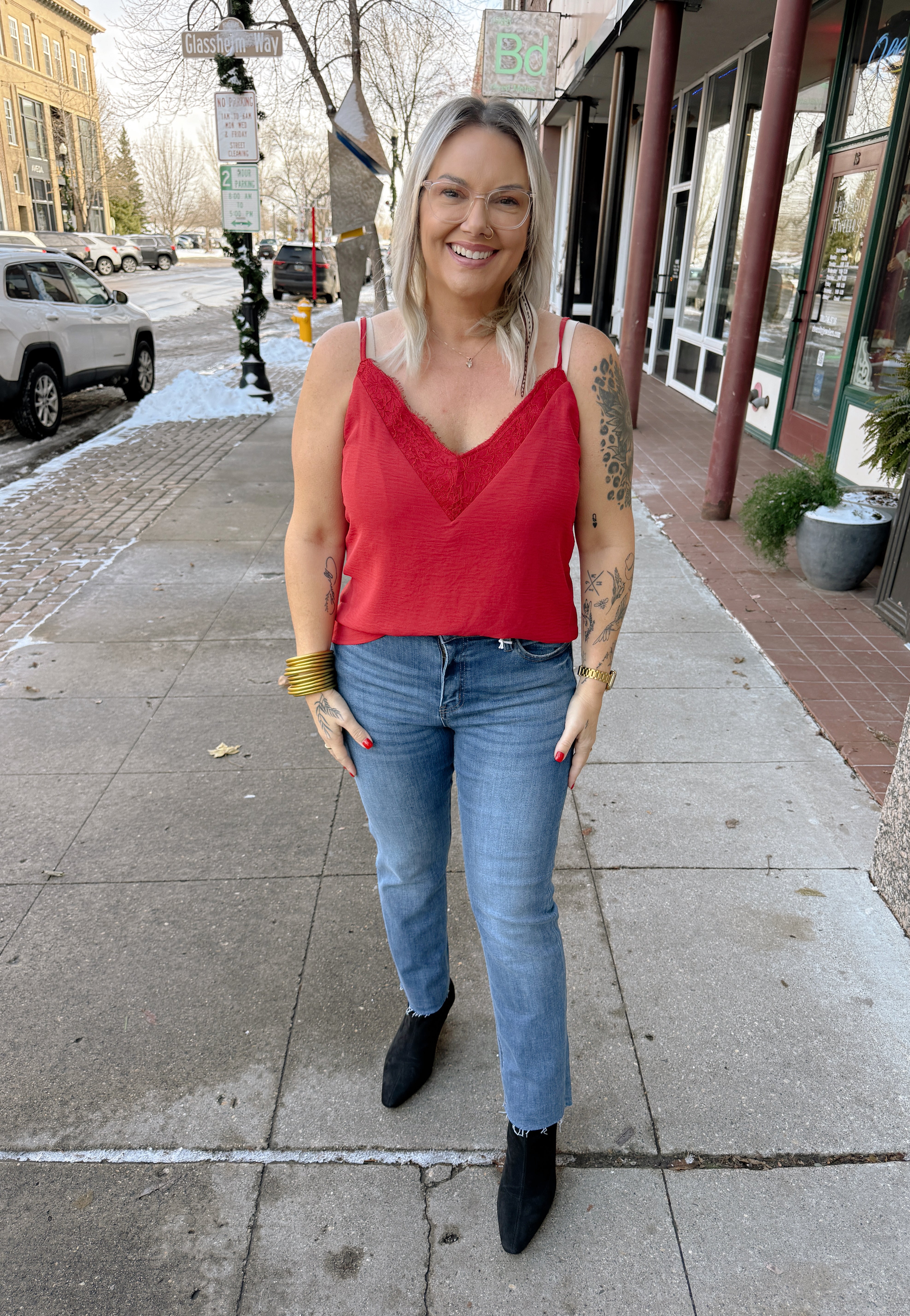 Berry Cami With Lace Detail-Camis-easel-The Silo Boutique, Women's Fashion Boutique Located in Warren and Grand Forks North Dakota