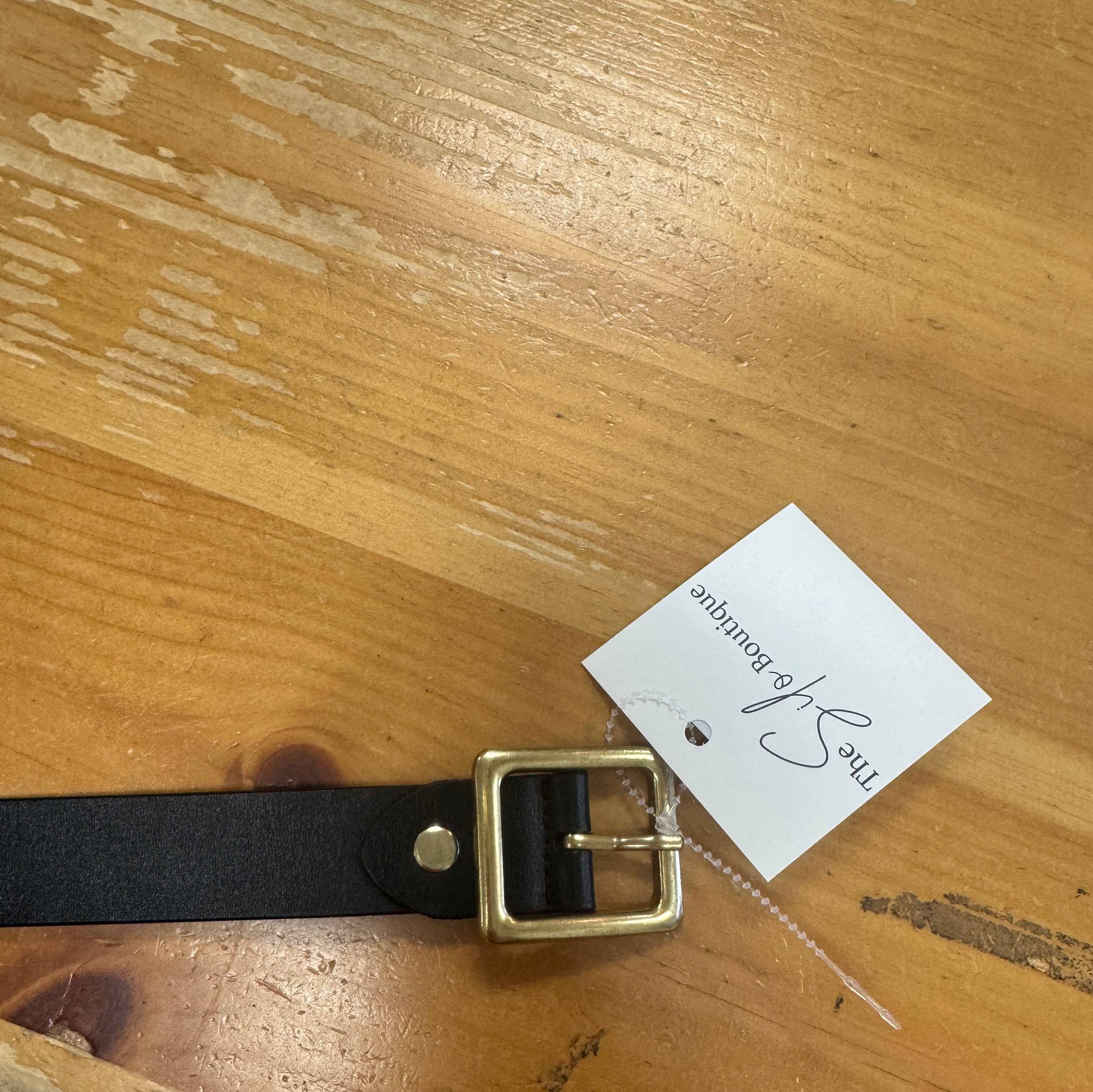Black Brushed Gold Metal Belt-Belts-Fame-The Silo Boutique, Women's Fashion Boutique Located in Warren and Grand Forks North Dakota