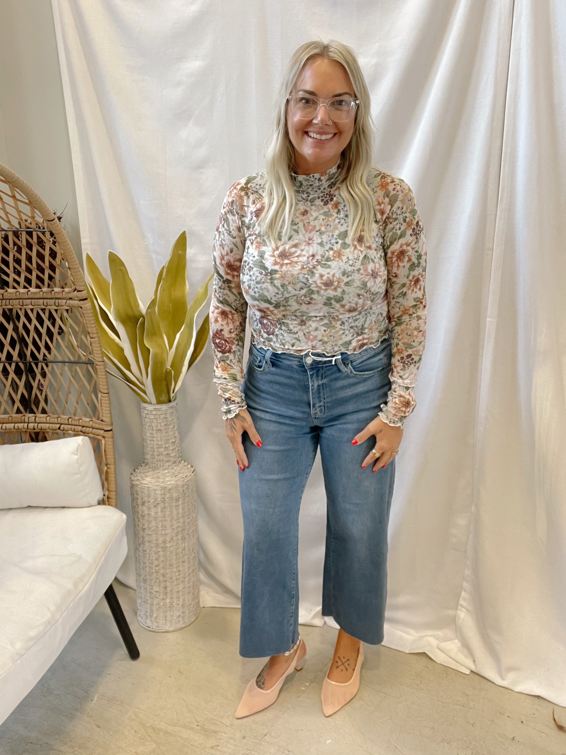 Vervet Right Super Soft Crop Wide Leg Jeans-Jeans-vervet-The Silo Boutique, Women's Fashion Boutique Located in Warren and Grand Forks North Dakota