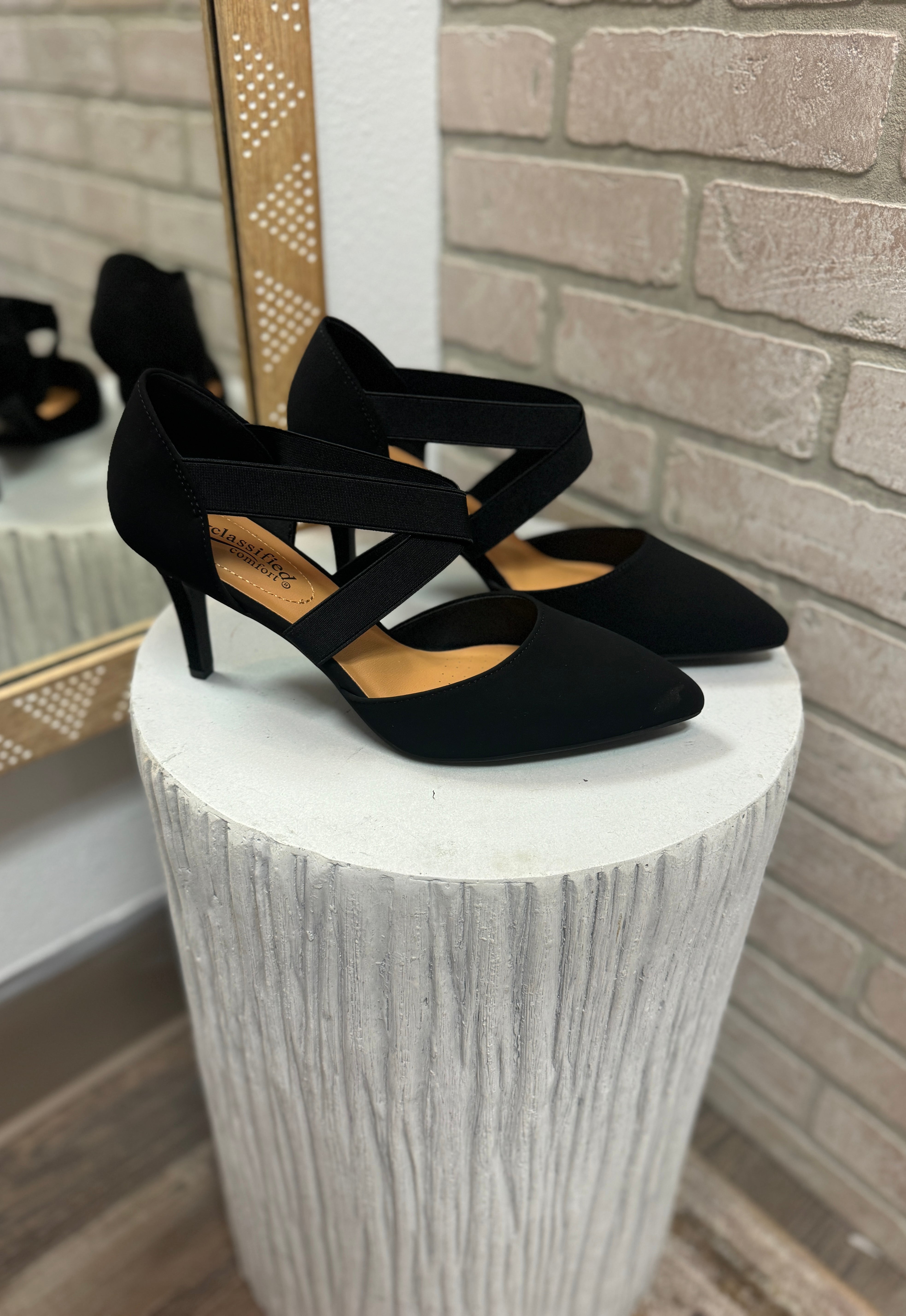 Soda Neal Black Heel Shoe-Final Sale-Heels-soda-The Silo Boutique, Women's Fashion Boutique Located in Warren and Grand Forks North Dakota