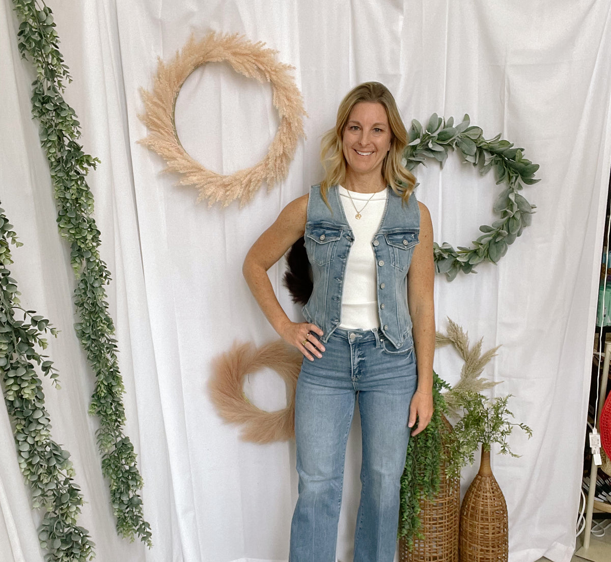 Lara Hidden Vest-Medium Wash-Vests-Hidden-The Silo Boutique, Women's Fashion Boutique Located in Warren and Grand Forks North Dakota