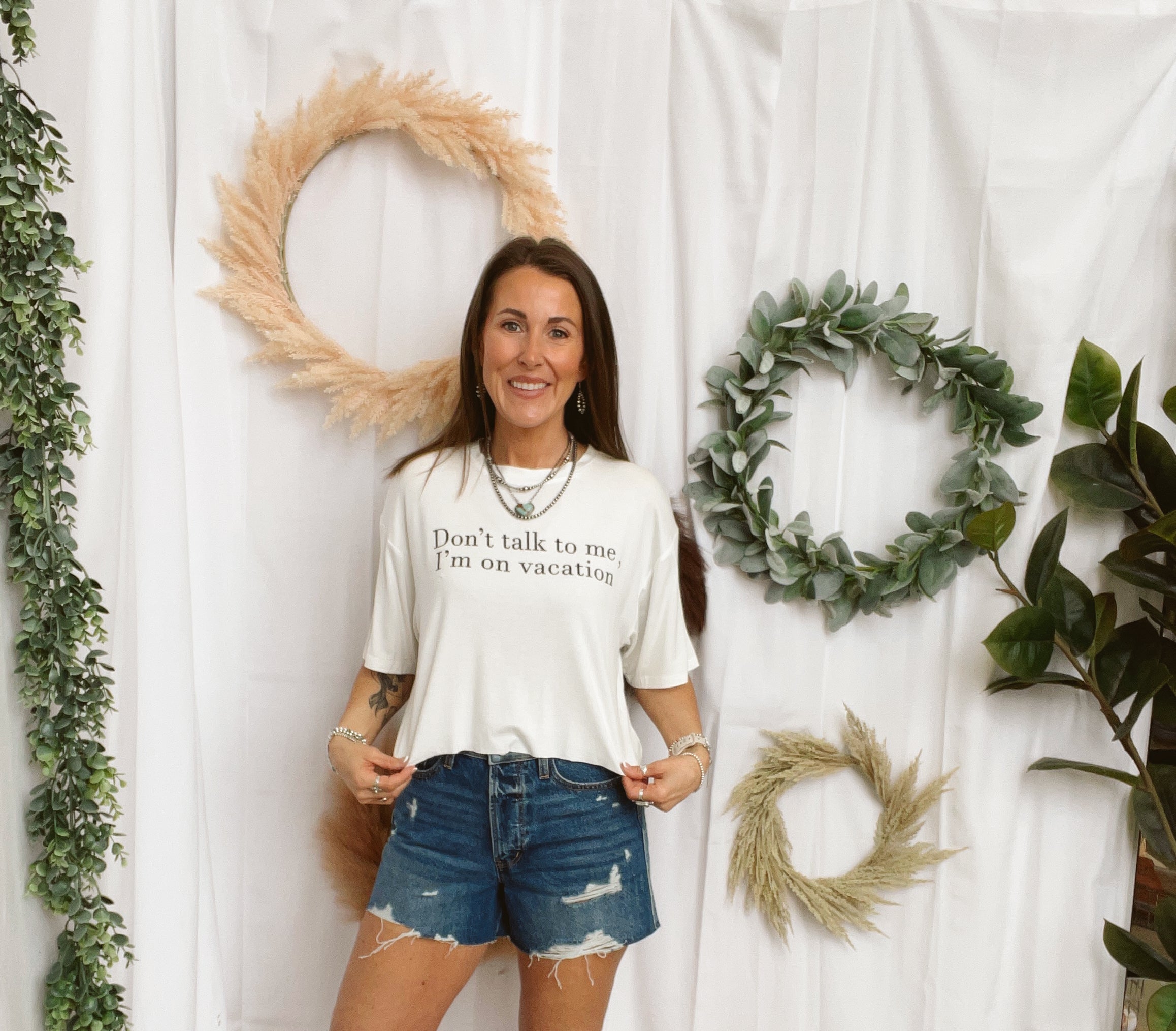 I'm On Vacation Crop Tee-Graphic Tees-panaache-The Silo Boutique, Women's Fashion Boutique Located in Warren and Grand Forks North Dakota