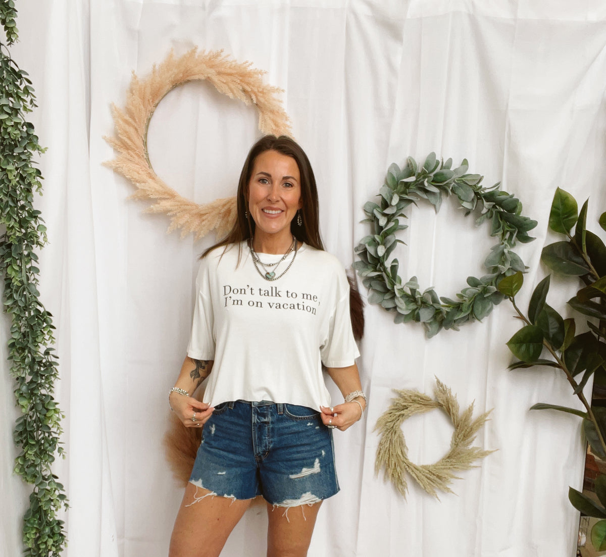 I'm On Vacation Crop Tee-Graphic Tees-panaache-The Silo Boutique, Women's Fashion Boutique Located in Warren and Grand Forks North Dakota