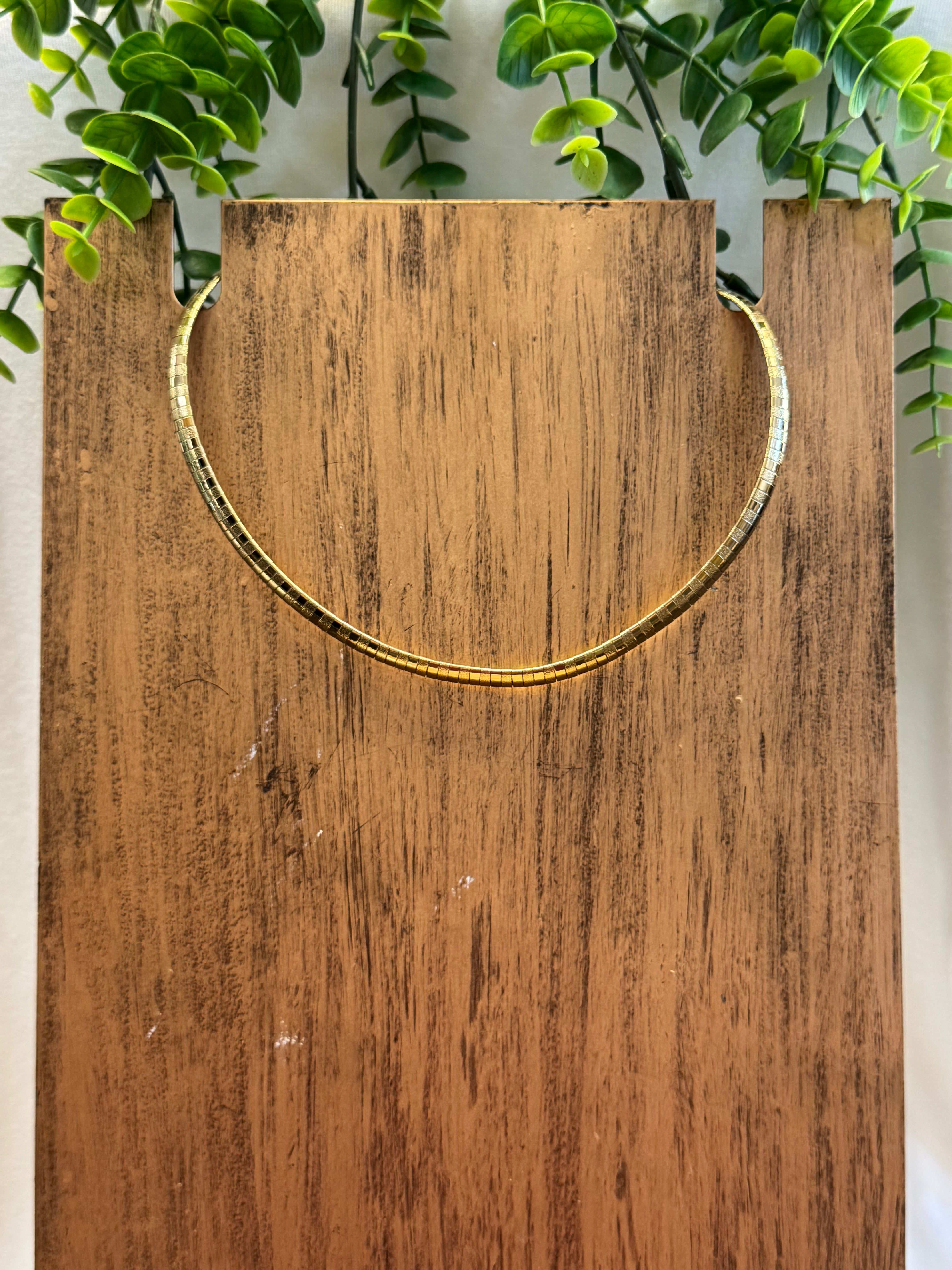 Cassie Flat Gold Necklace-Necklaces-Dallas Market-The Silo Boutique, Women's Fashion Boutique Located in Warren and Grand Forks North Dakota