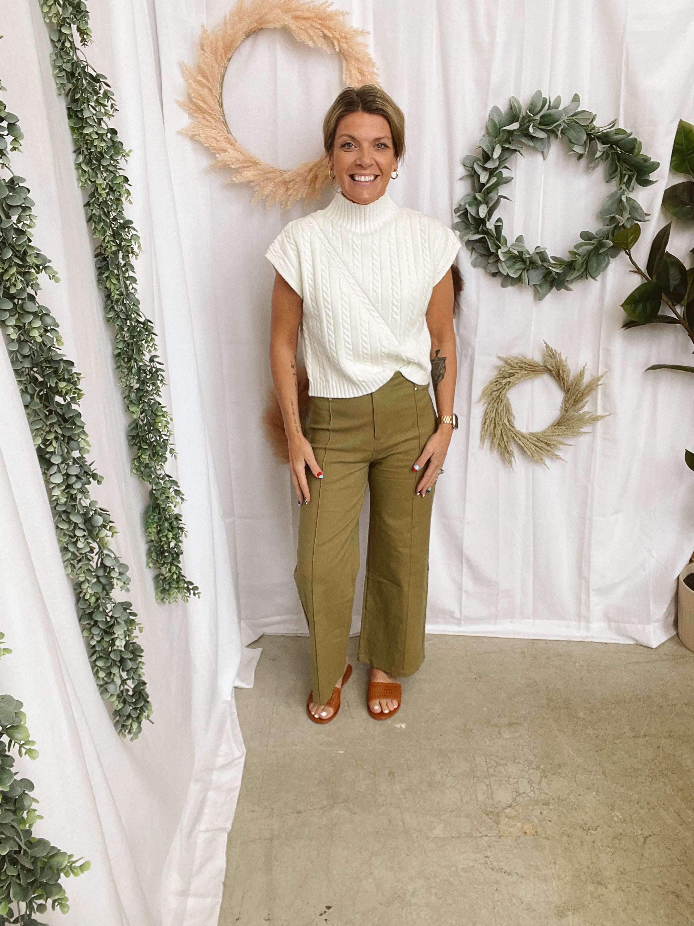 Ava Crop Seam Pant-Olive-Pants-entro-The Silo Boutique, Women's Fashion Boutique Located in Warren and Grand Forks North Dakota
