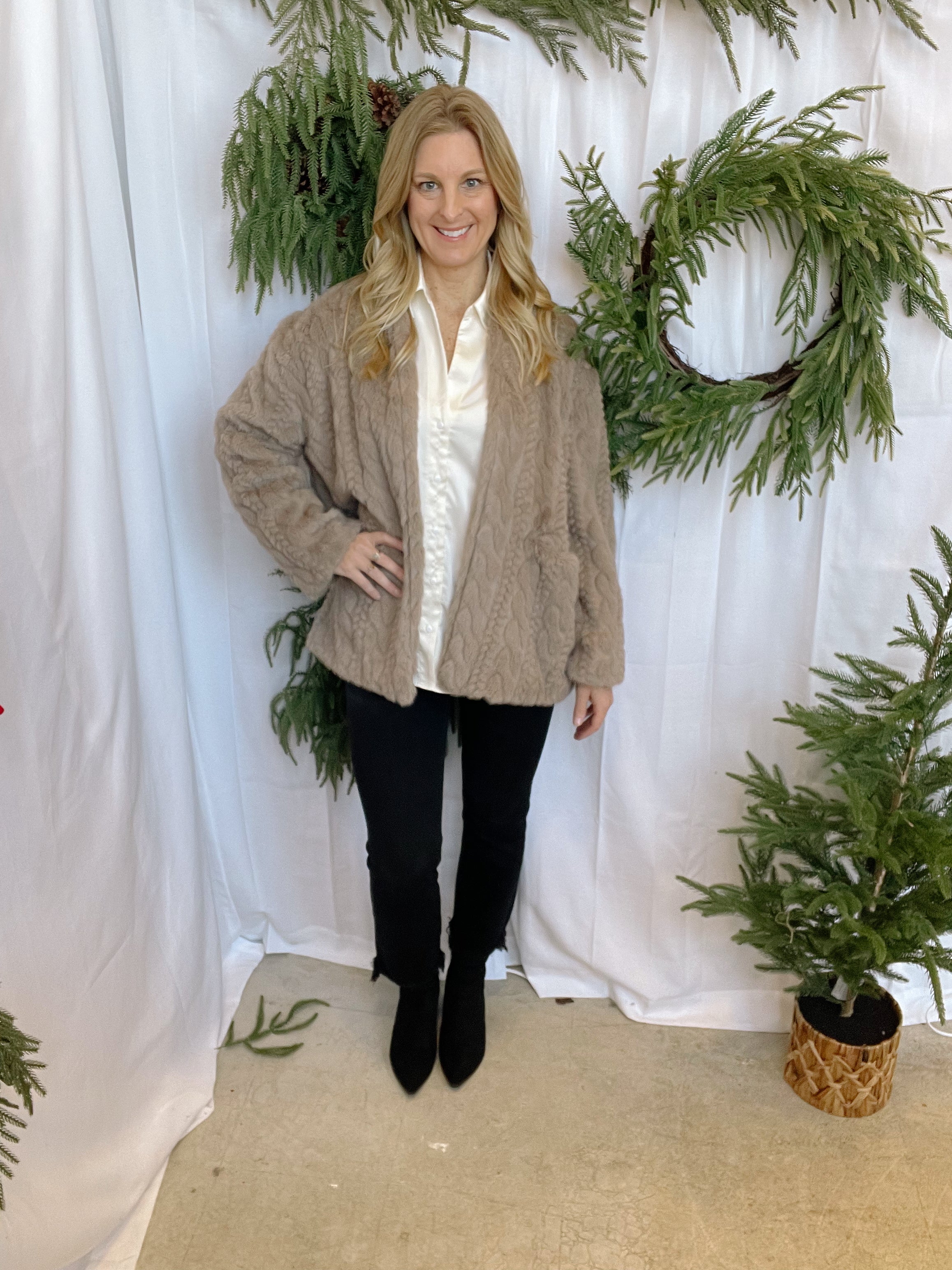 Cocoa Faux Fur Jacket-Coats & Jackets-jnna-The Silo Boutique, Women's Fashion Boutique Located in Warren and Grand Forks North Dakota