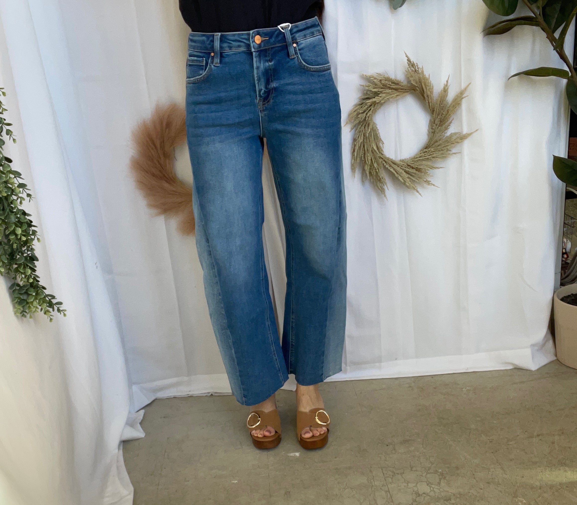 Risen Slouchy Crop Barrel Contrast Jeans-Jeans-risen-The Silo Boutique, Women's Fashion Boutique Located in Warren and Grand Forks North Dakota