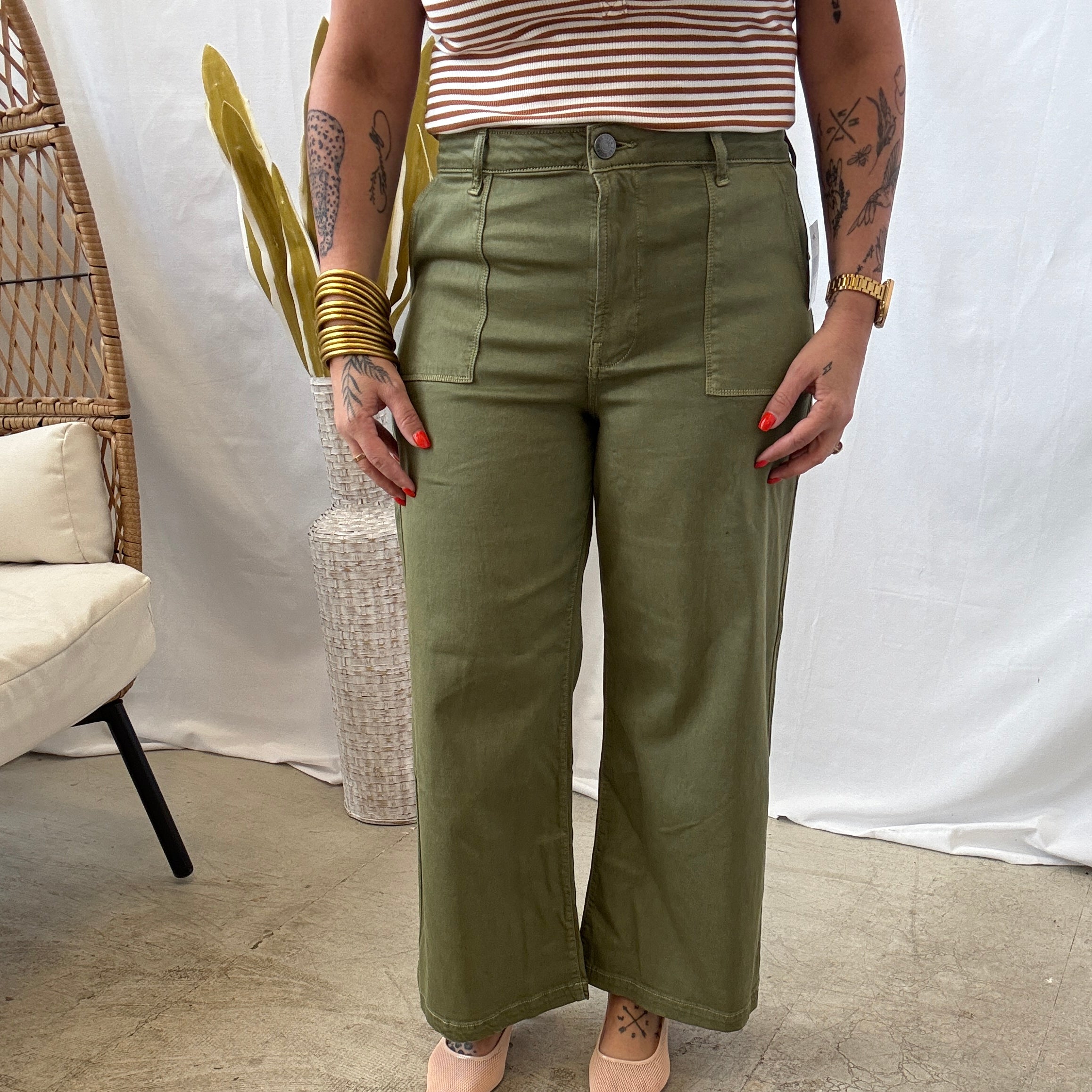Kut Meg High Rise Wide Leg Pant -Basil-Final Sale-Jeans-Kut-The Silo Boutique, Women's Fashion Boutique Located in Warren and Grand Forks North Dakota