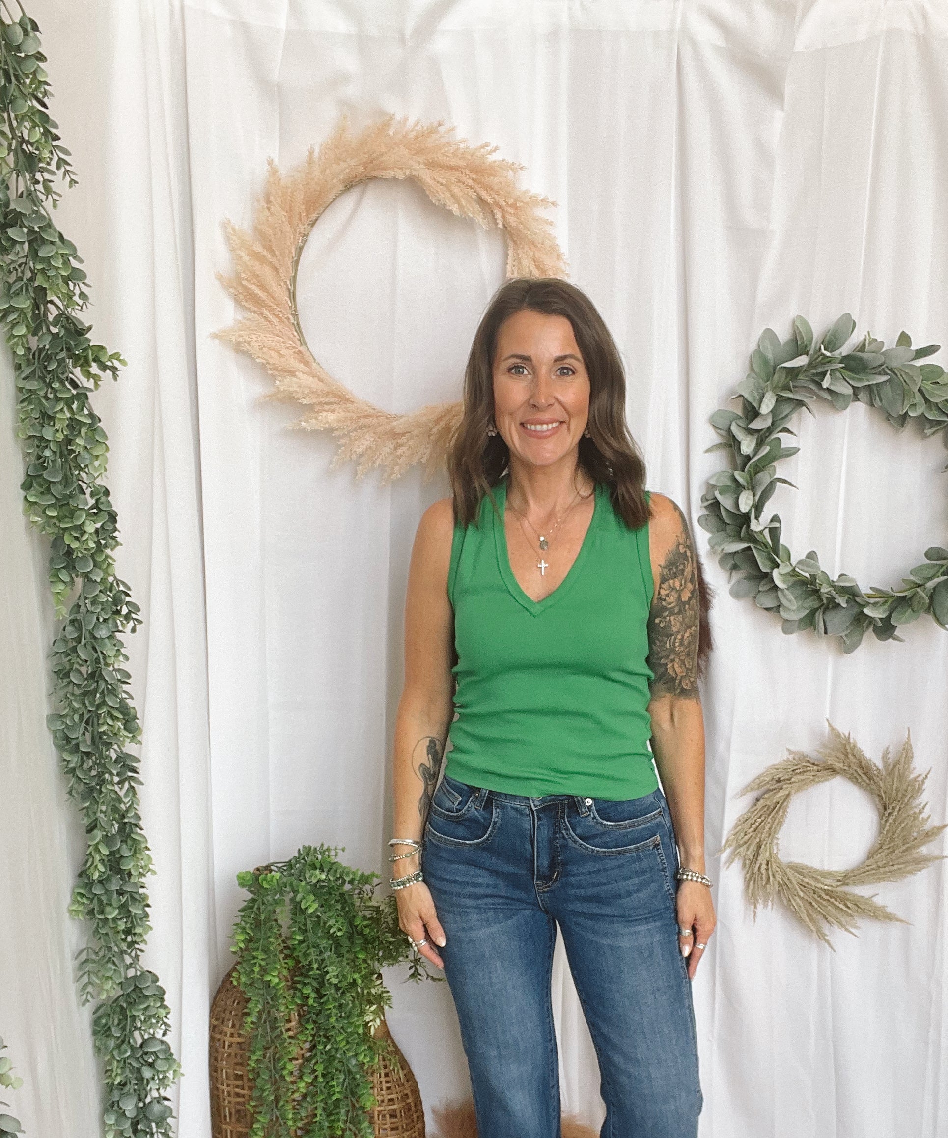 AEIMO Tank-Kelly Green-Tank Tops-aemi-The Silo Boutique, Women's Fashion Boutique Located in Warren and Grand Forks North Dakota