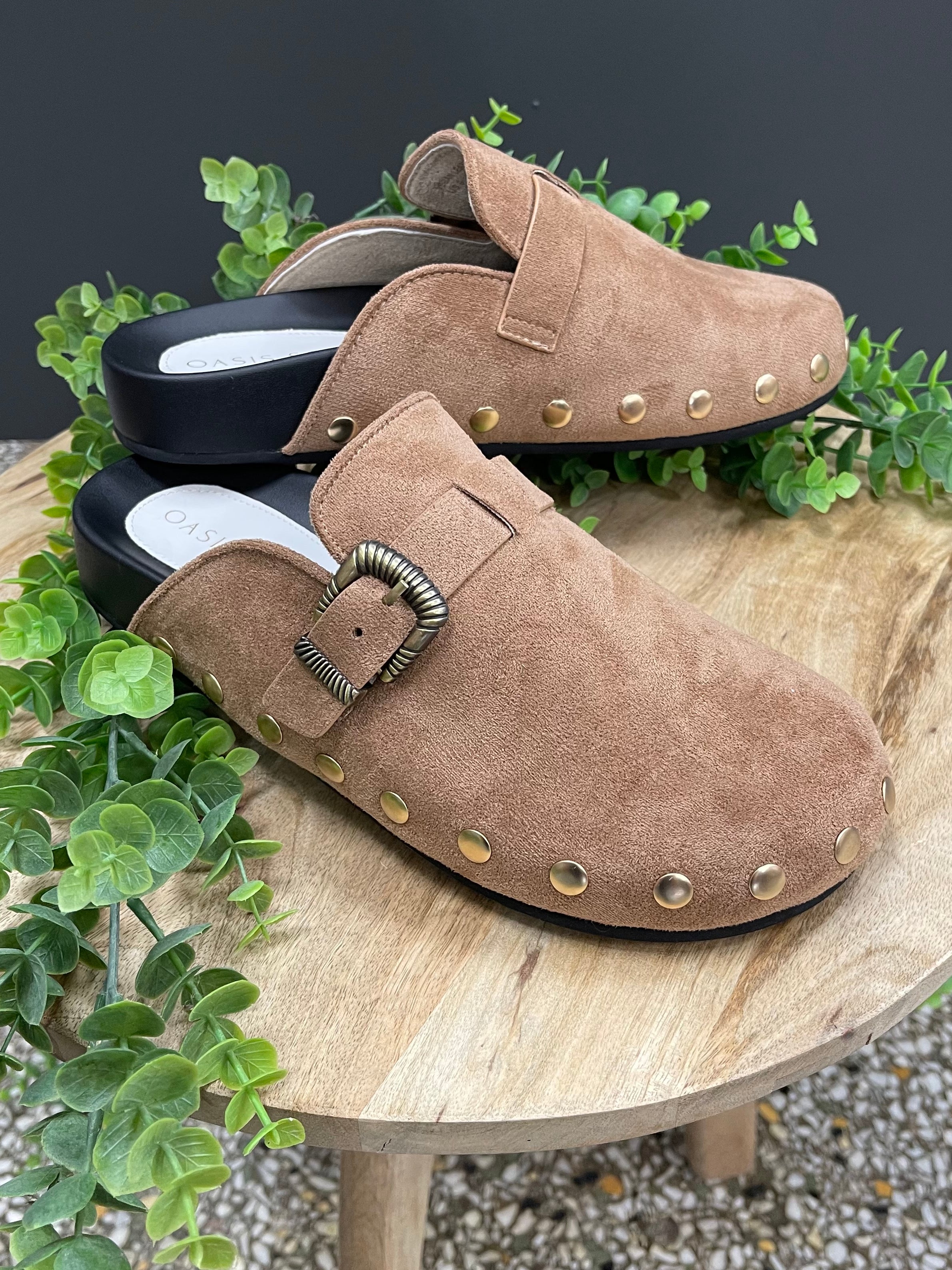 Oasis Society Toni Latte Clog-Clogs-oasis society-The Silo Boutique, Women's Fashion Boutique Located in Warren and Grand Forks North Dakota