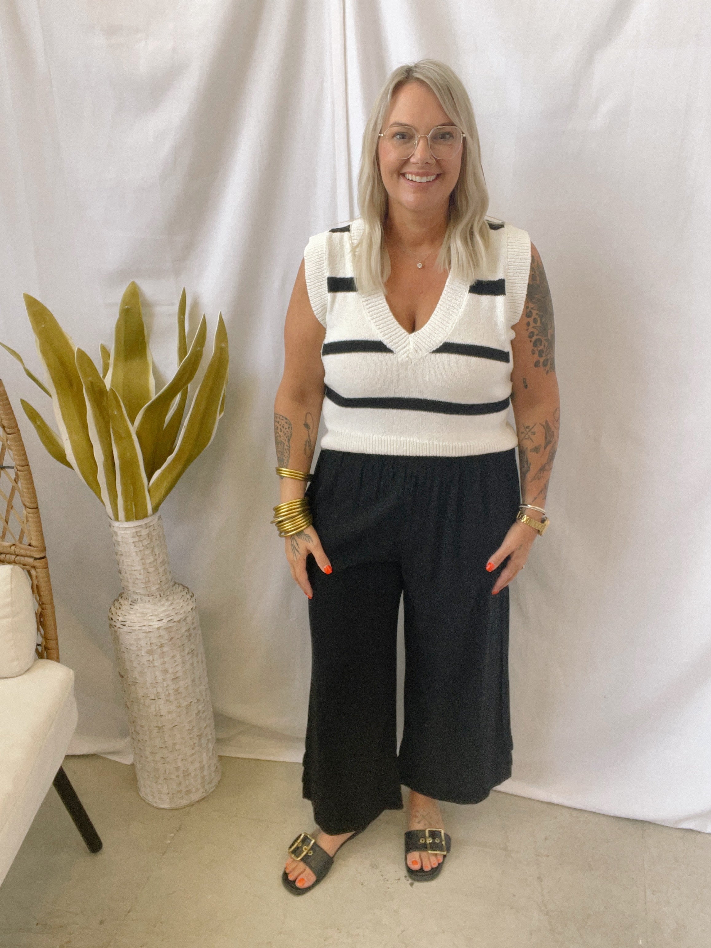 Linen Ankle Pant-Black-Pants-allie Rose-The Silo Boutique, Women's Fashion Boutique Located in Warren and Grand Forks North Dakota