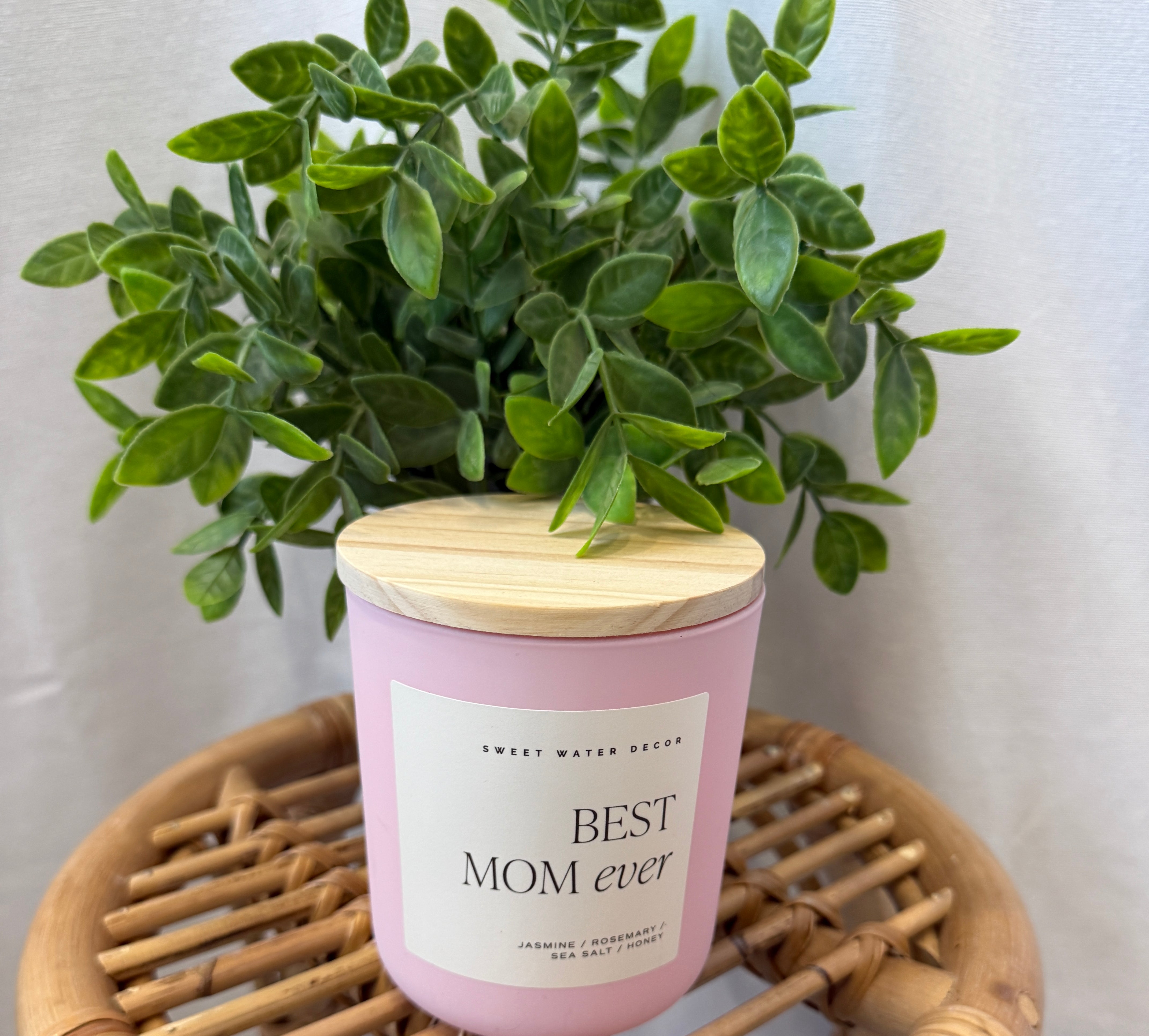 Best Mom Ever Pink 15oz Soy Candle-Candles-sweet water decor-The Silo Boutique, Women's Fashion Boutique Located in Warren and Grand Forks North Dakota