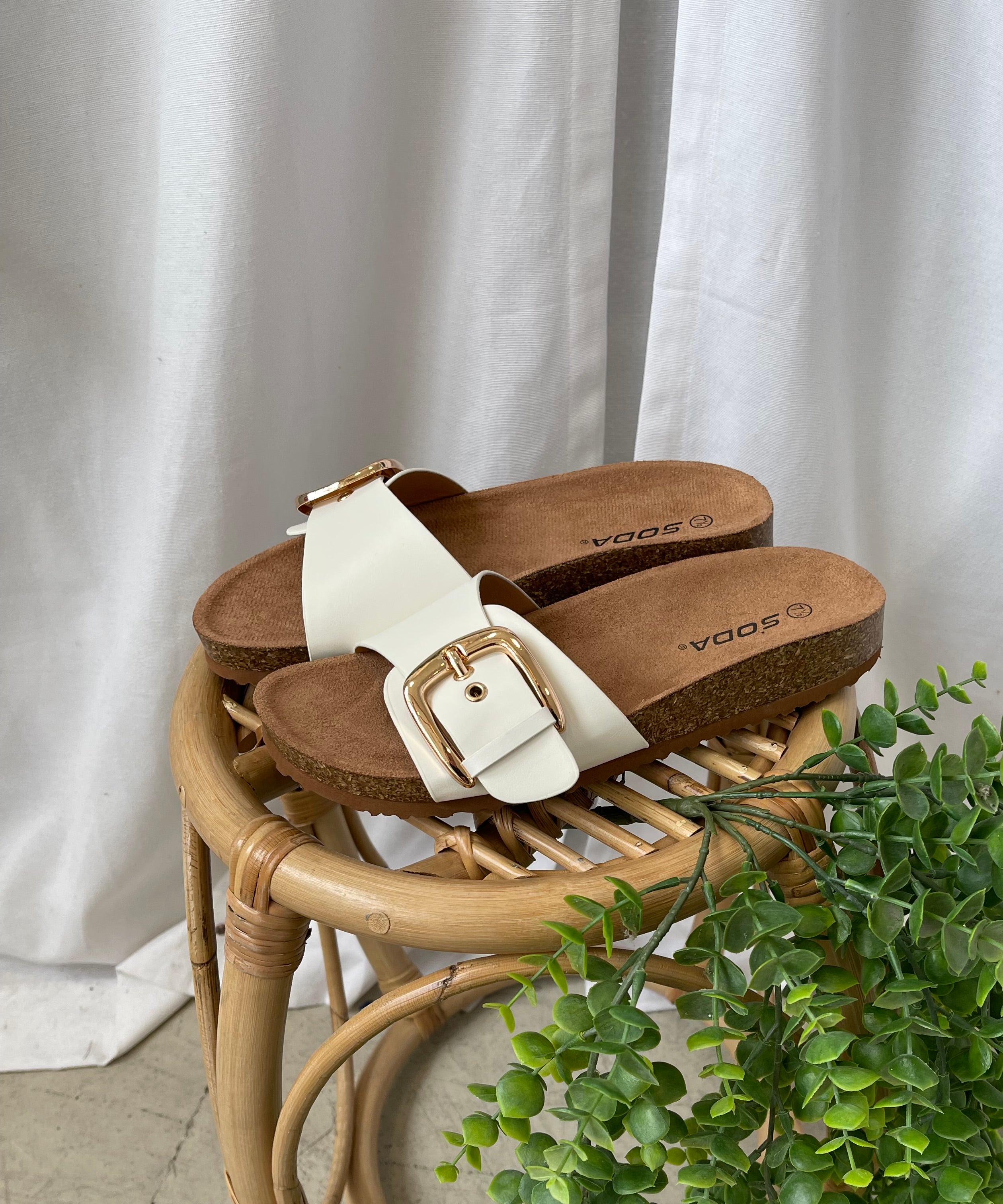 Soda Lizzy White Sandal-Sandals-soda-The Silo Boutique, Women's Fashion Boutique Located in Warren and Grand Forks North Dakota