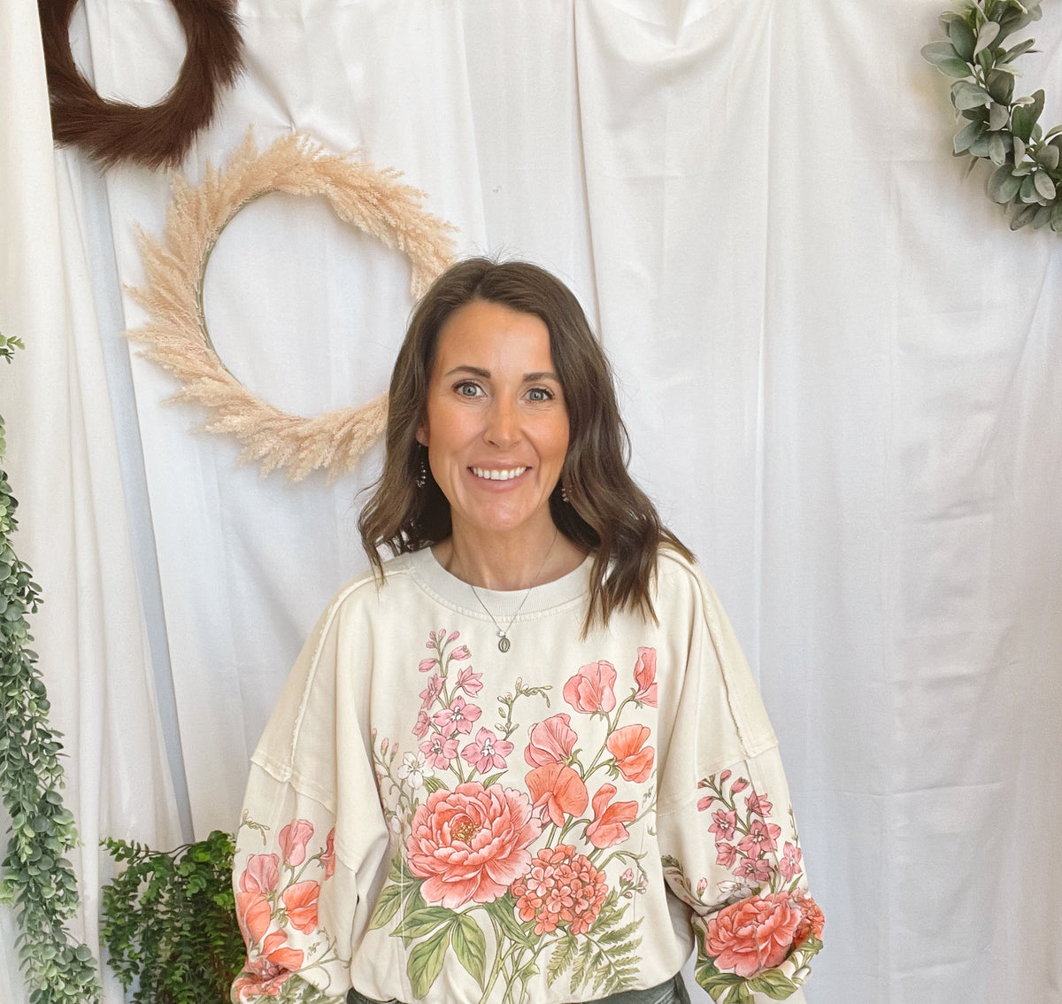 Vintage Botanical Floral Sweatshirt-Beige-Sweatshirts-davi-The Silo Boutique, Women's Fashion Boutique Located in Warren and Grand Forks North Dakota
