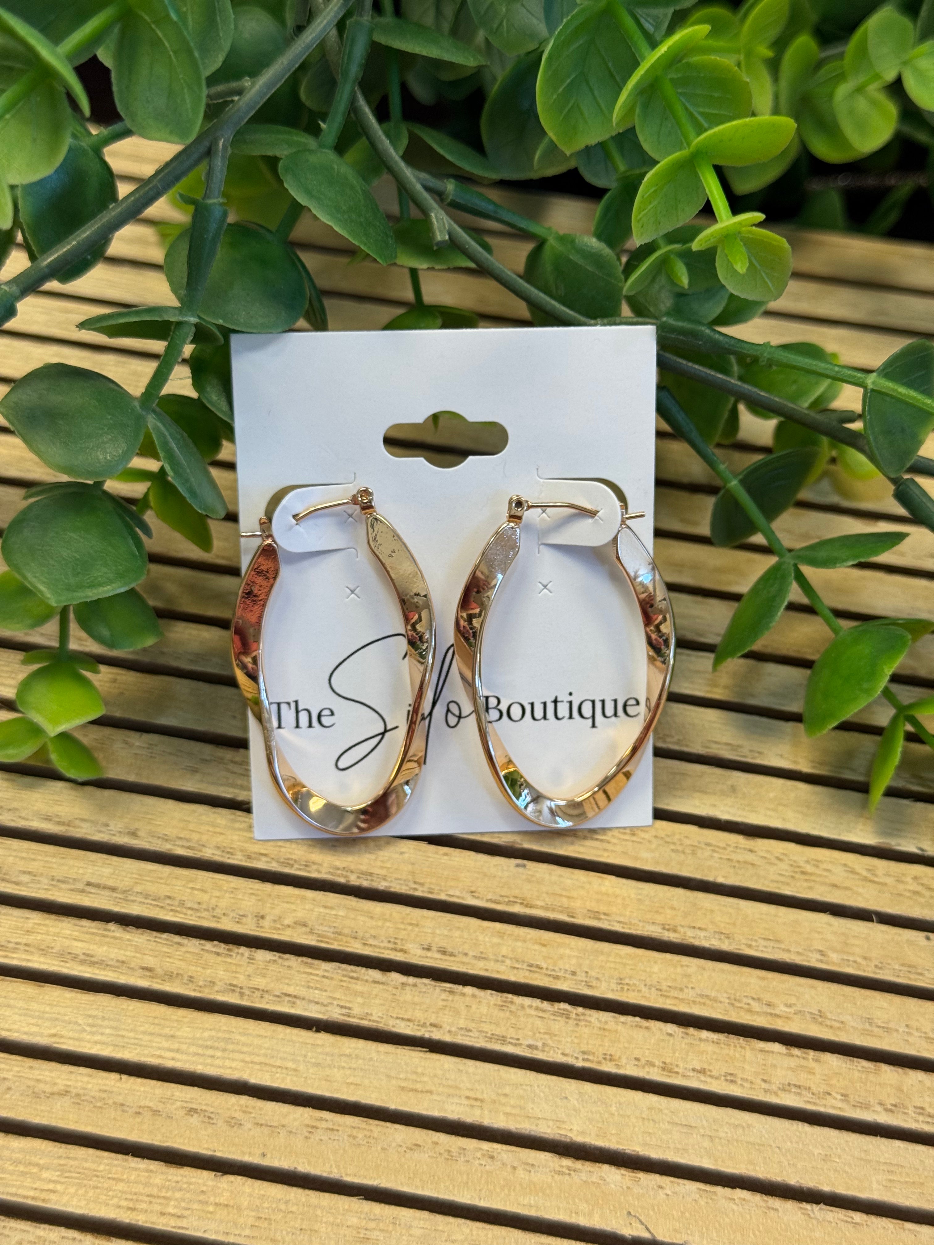 Feeling Twist Earrings-Gold-Earrings-Dallas Market-The Silo Boutique, Women's Fashion Boutique Located in Warren and Grand Forks North Dakota