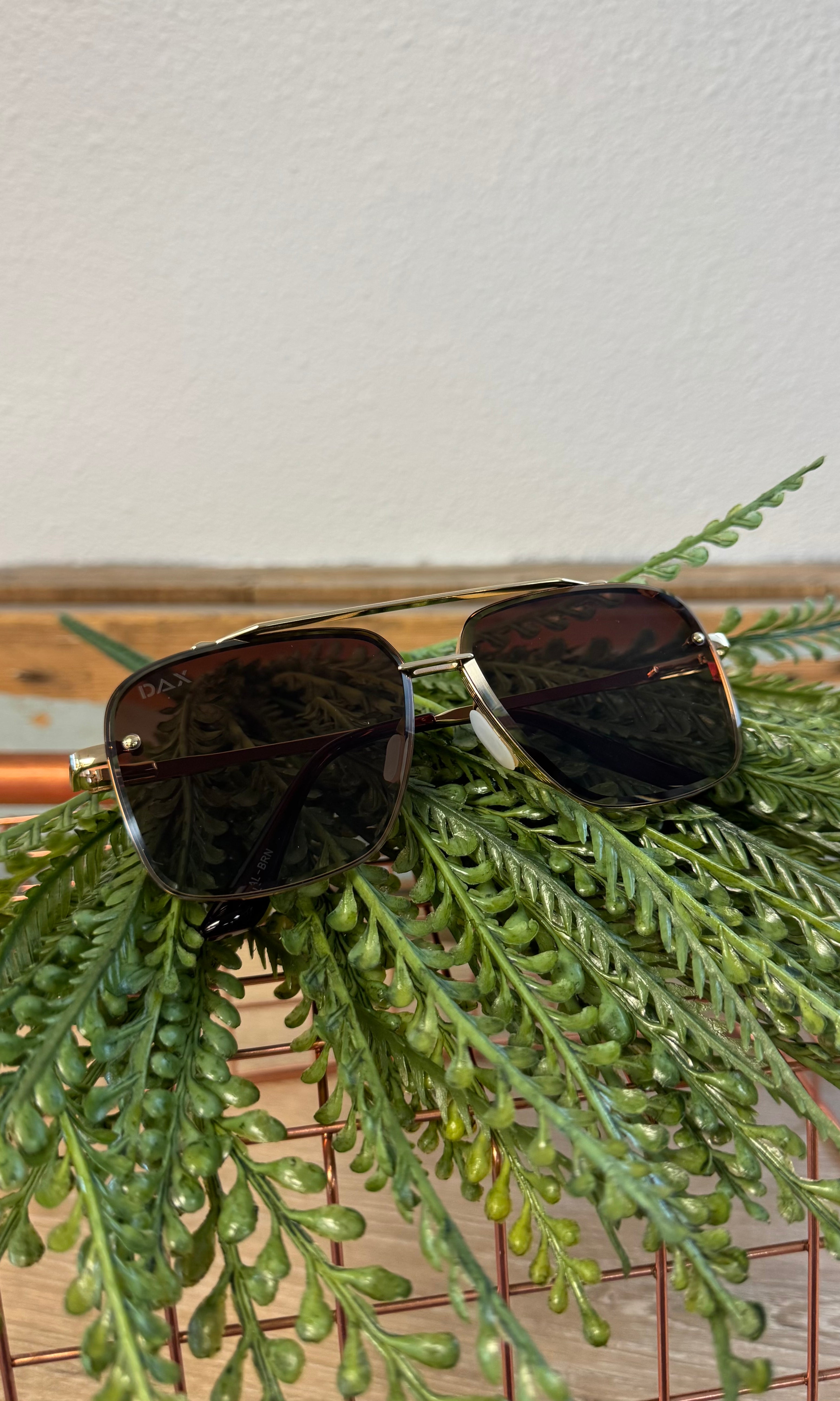 Dax Dallas Brown Sunglasses-Sunglasses-dax-The Silo Boutique, Women's Fashion Boutique Located in Warren and Grand Forks North Dakota