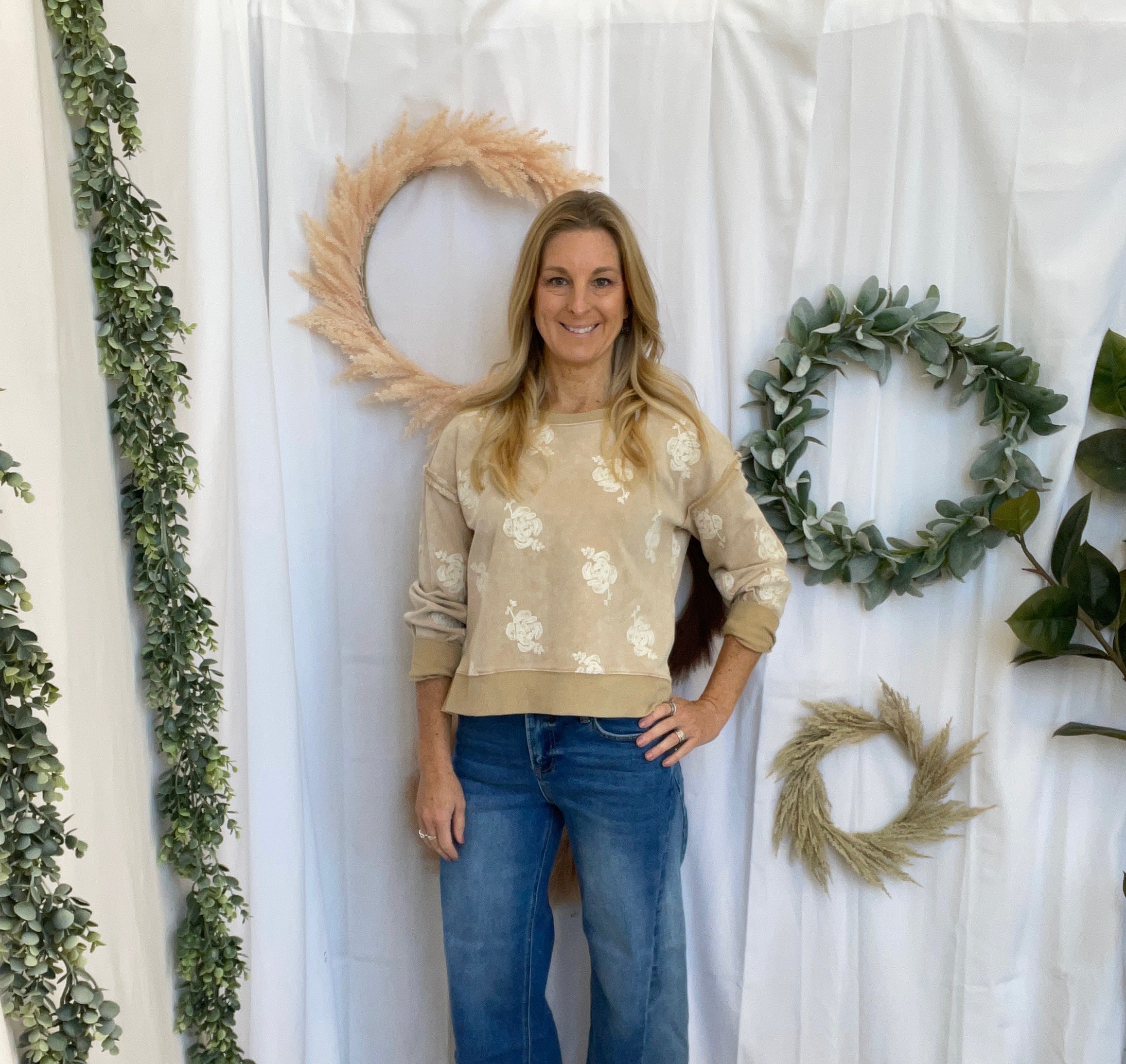 Risen Slouchy Crop Barrel Contrast Jeans-Jeans-risen-The Silo Boutique, Women's Fashion Boutique Located in Warren and Grand Forks North Dakota