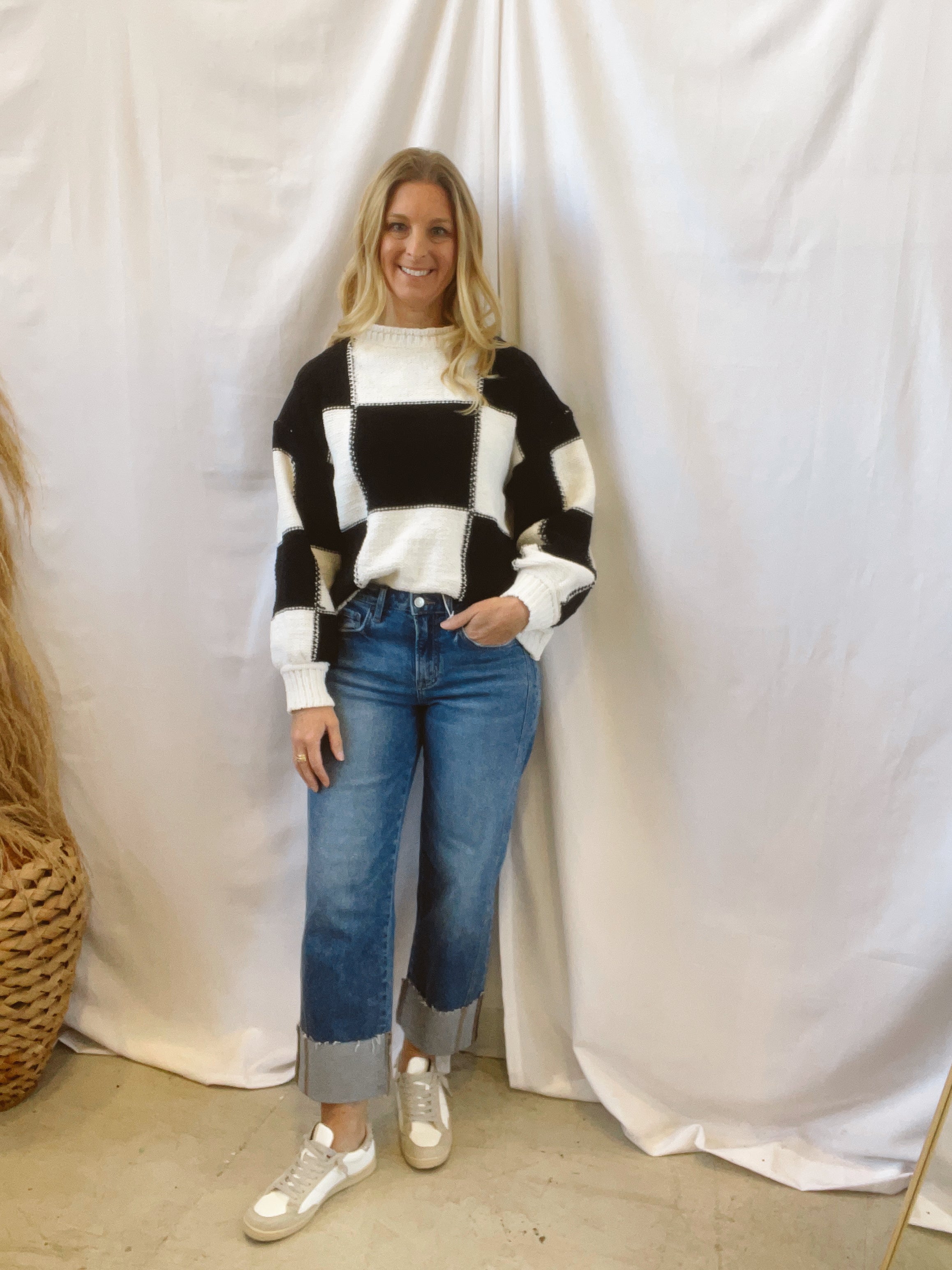 Super Soft Black Check Sweater-Sweaters-mello-The Silo Boutique, Women's Fashion Boutique Located in Warren and Grand Forks North Dakota