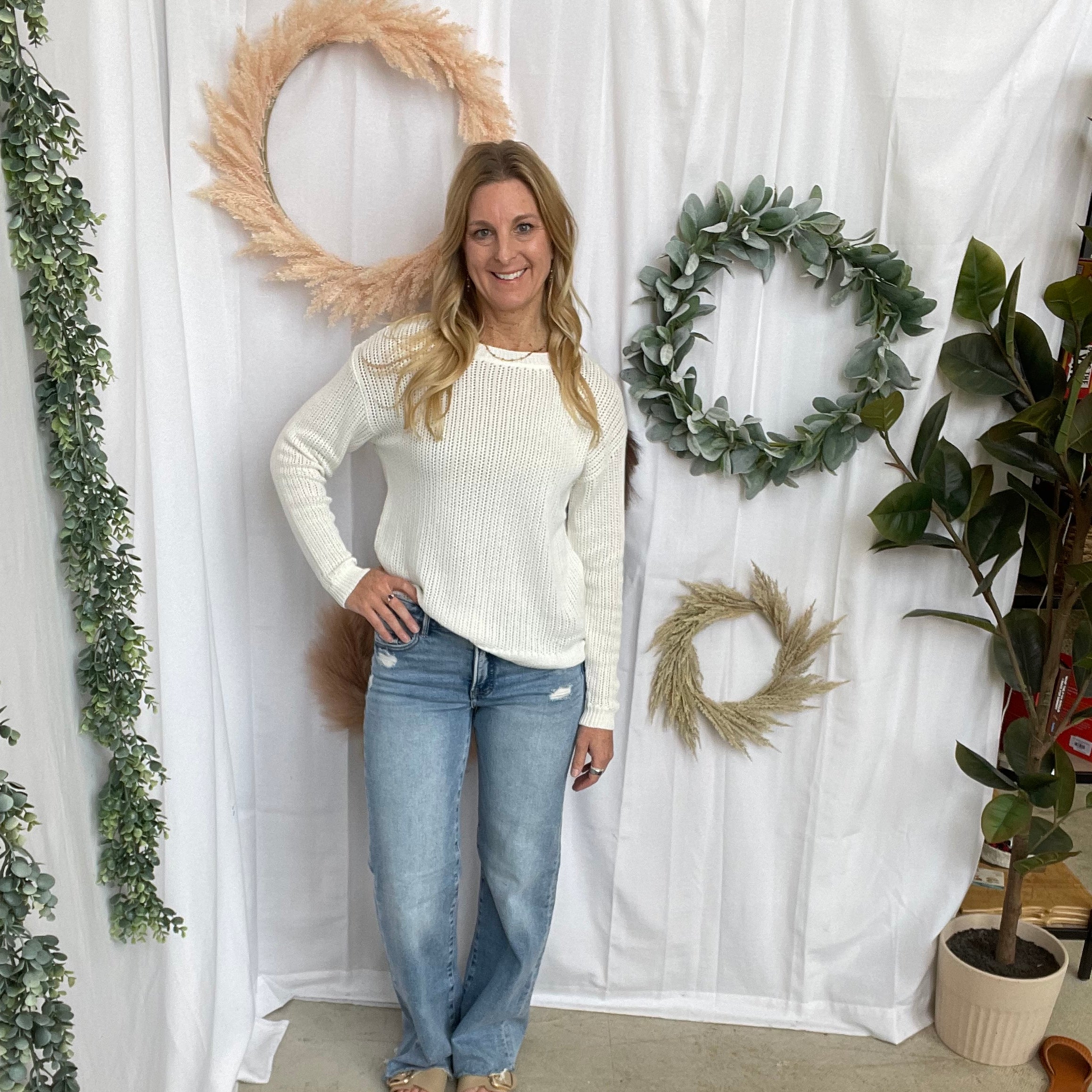 Risen Leslie Light Wide Leg Jeans-Jeans-risen-The Silo Boutique, Women's Fashion Boutique Located in Warren and Grand Forks North Dakota