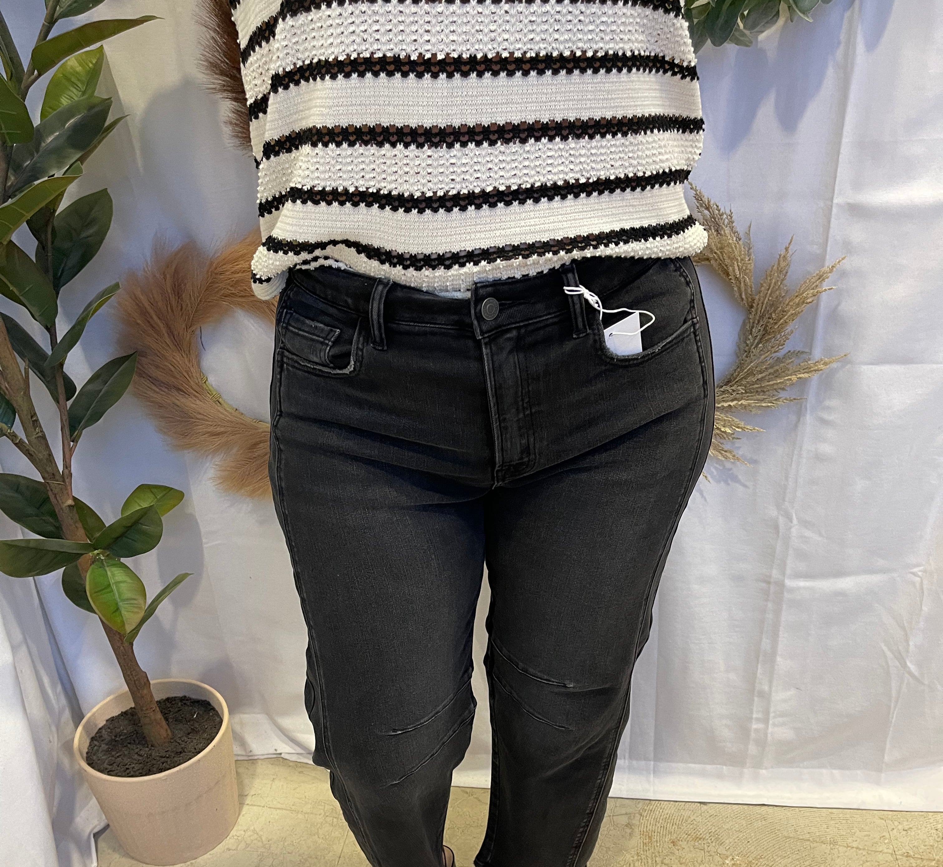 Flying Monkey Relief Black Jeans-Final Sale-Jeans-flying monkey-The Silo Boutique, Women's Fashion Boutique Located in Warren and Grand Forks North Dakota