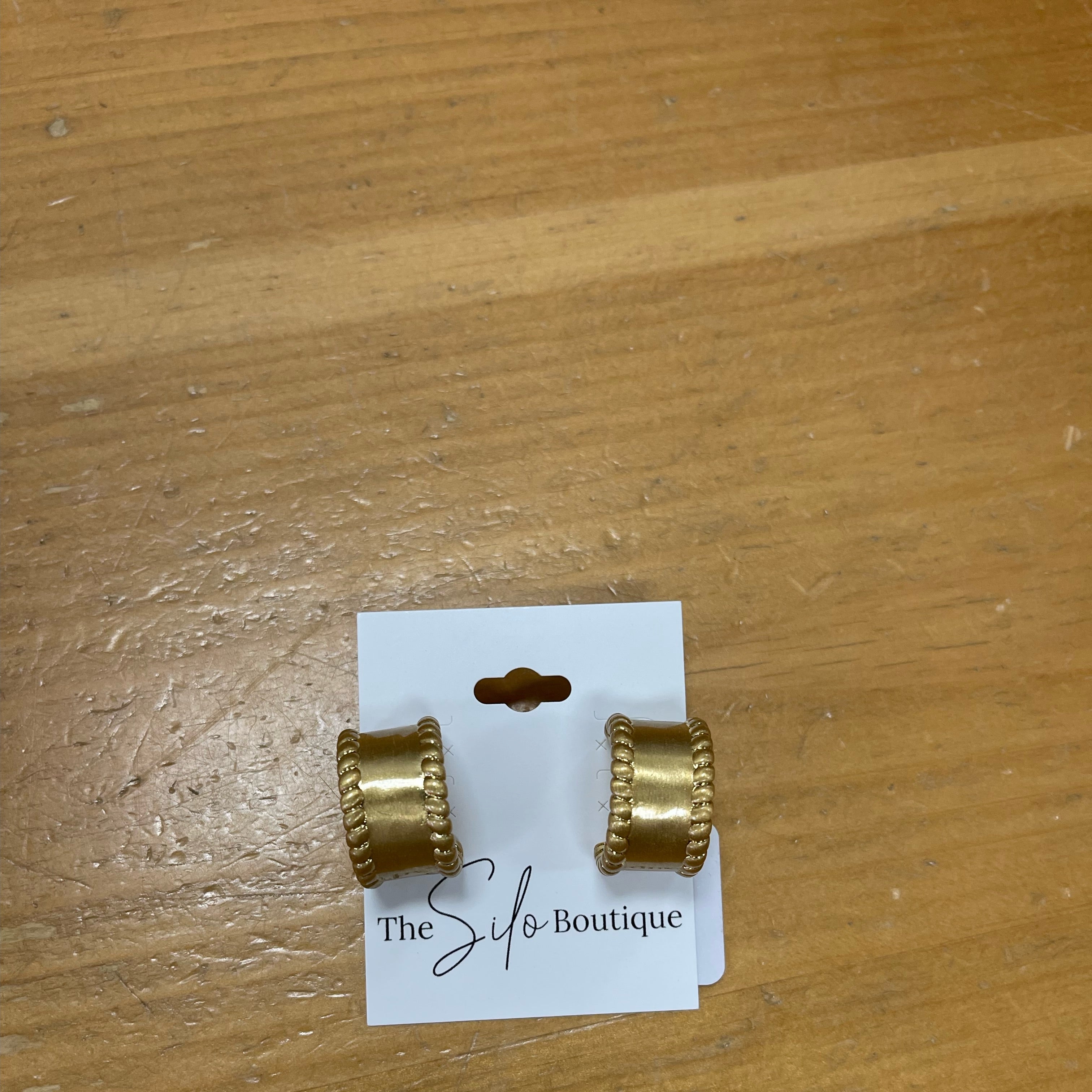 Thick Gold Hug Hoops-Earrings-faire-The Silo Boutique, Women's Fashion Boutique Located in Warren and Grand Forks North Dakota