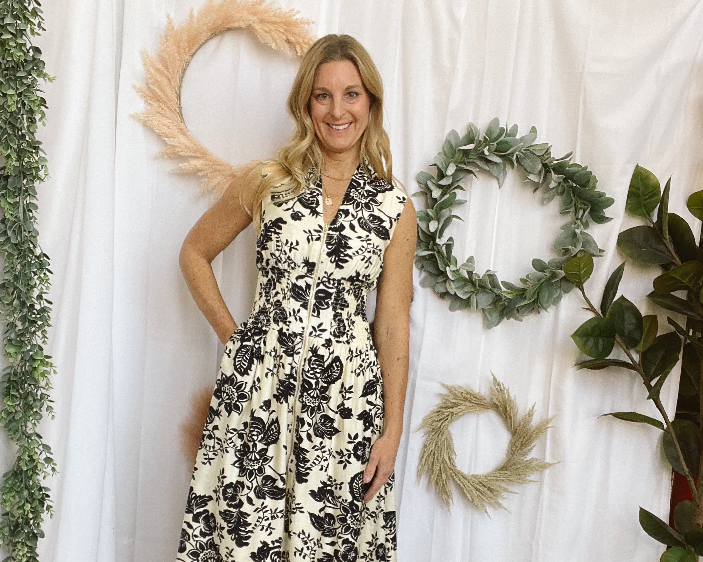 Paisley Printed Zip Up Dress-Navy-Dresses-Doe and Rae-The Silo Boutique, Women's Fashion Boutique Located in Warren and Grand Forks North Dakota