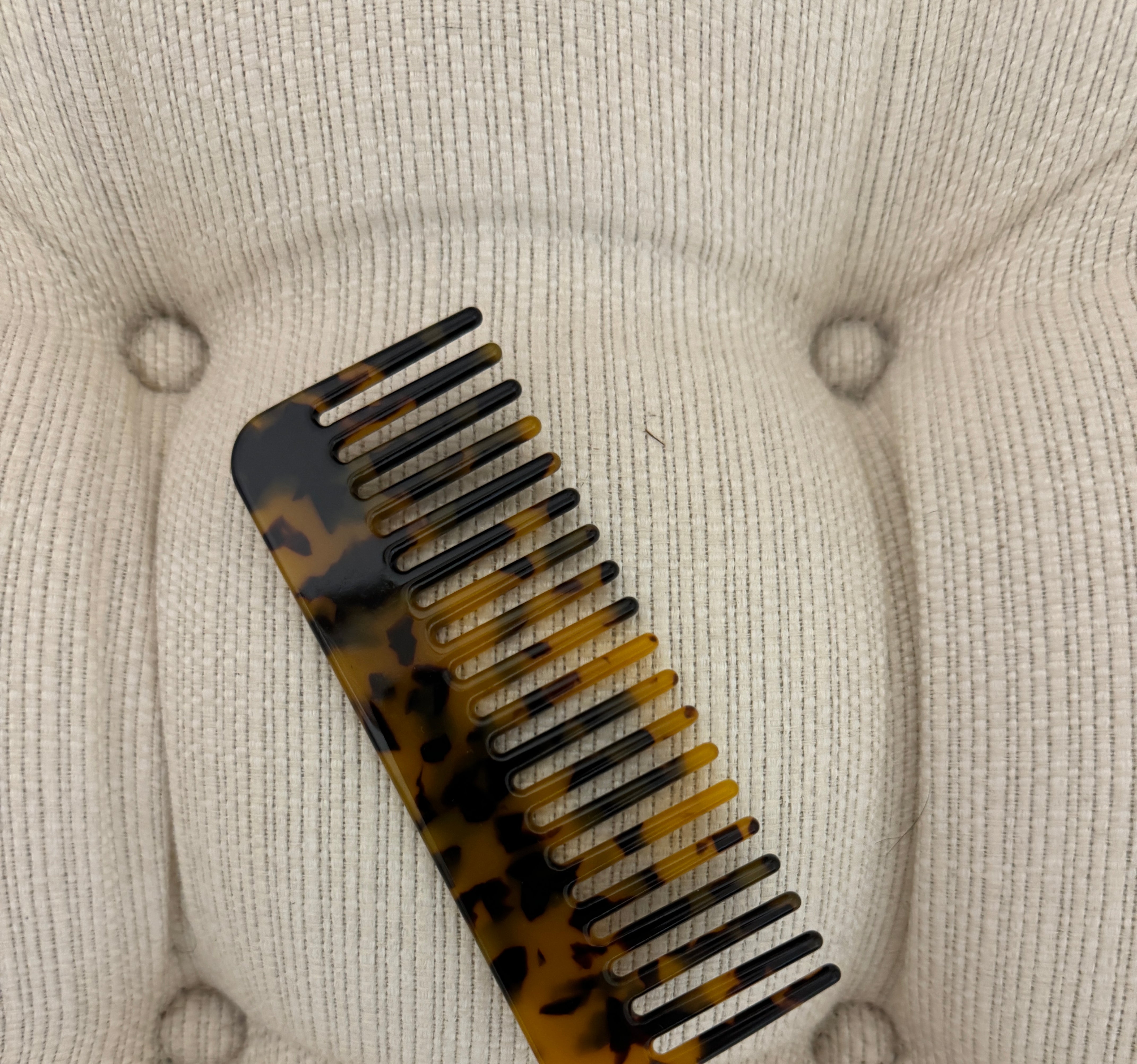 Hair Detangling Comb-Hair Accessories-faire-The Silo Boutique, Women's Fashion Boutique Located in Warren and Grand Forks North Dakota