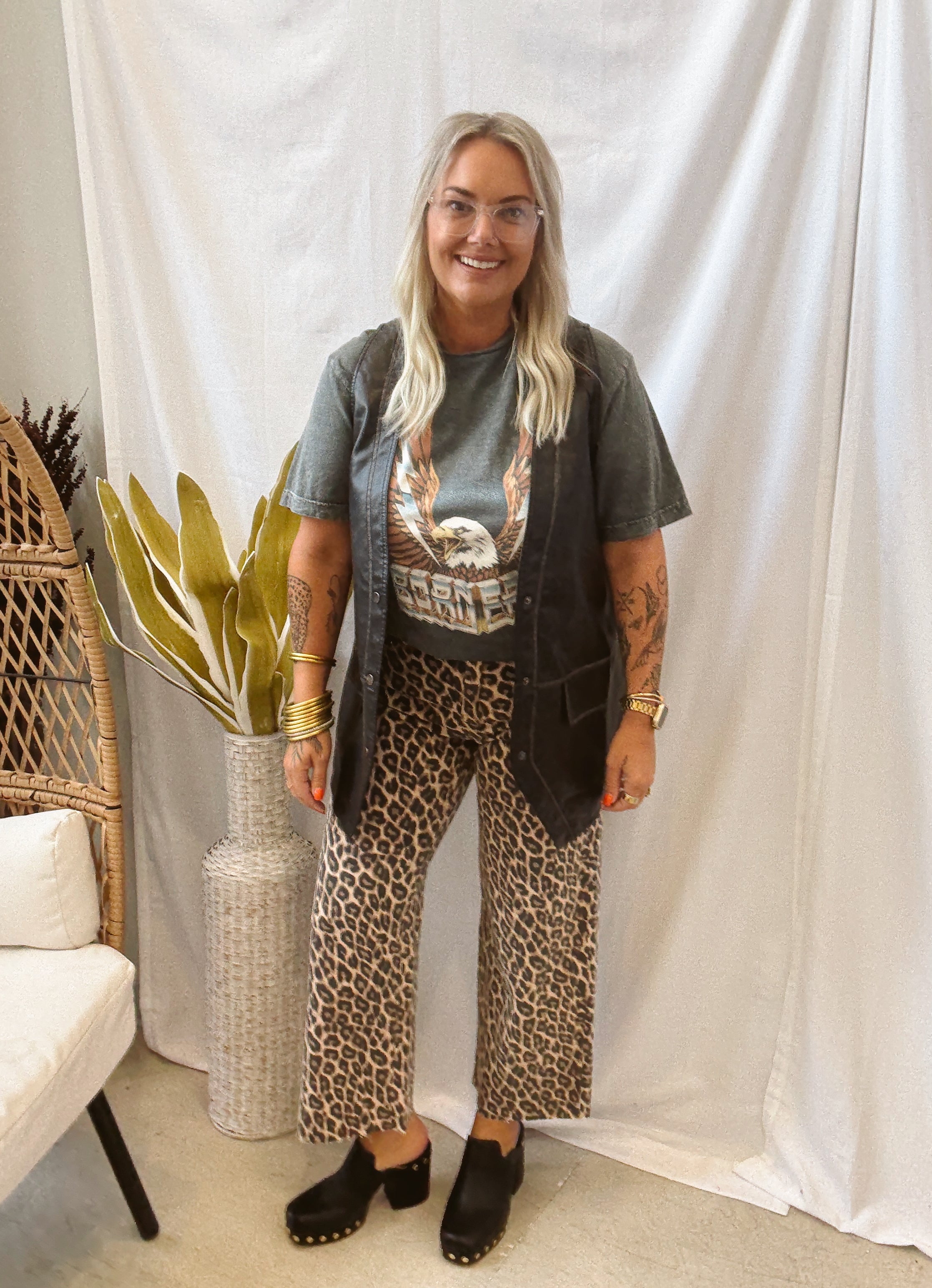 Born Free Graphic Tee-Graphic Tees-lotus-The Silo Boutique, Women's Fashion Boutique Located in Warren and Grand Forks North Dakota