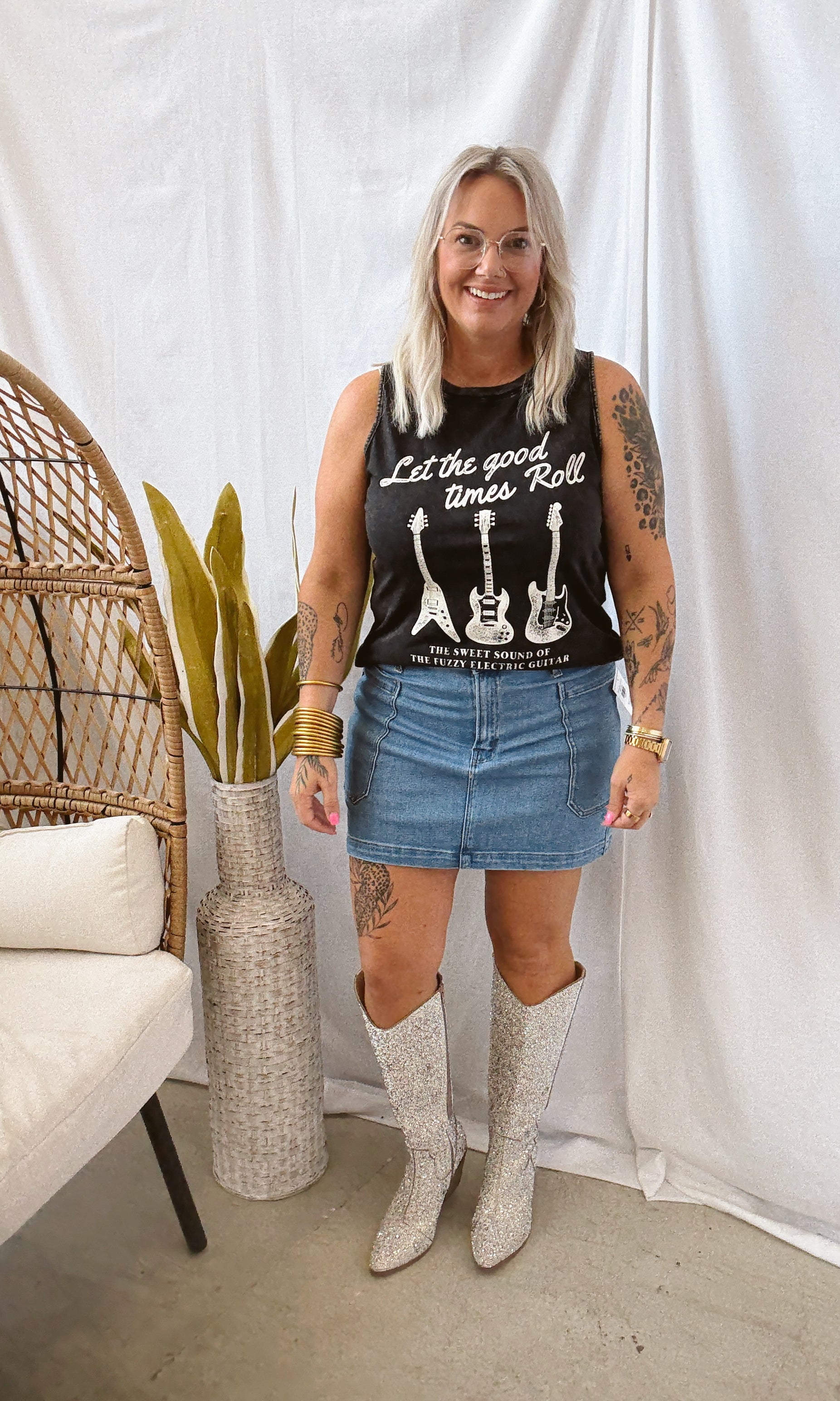 Let the Good Times To Roll Tank Top-Tank Tops-heart and luv-The Silo Boutique, Women's Fashion Boutique Located in Warren and Grand Forks North Dakota