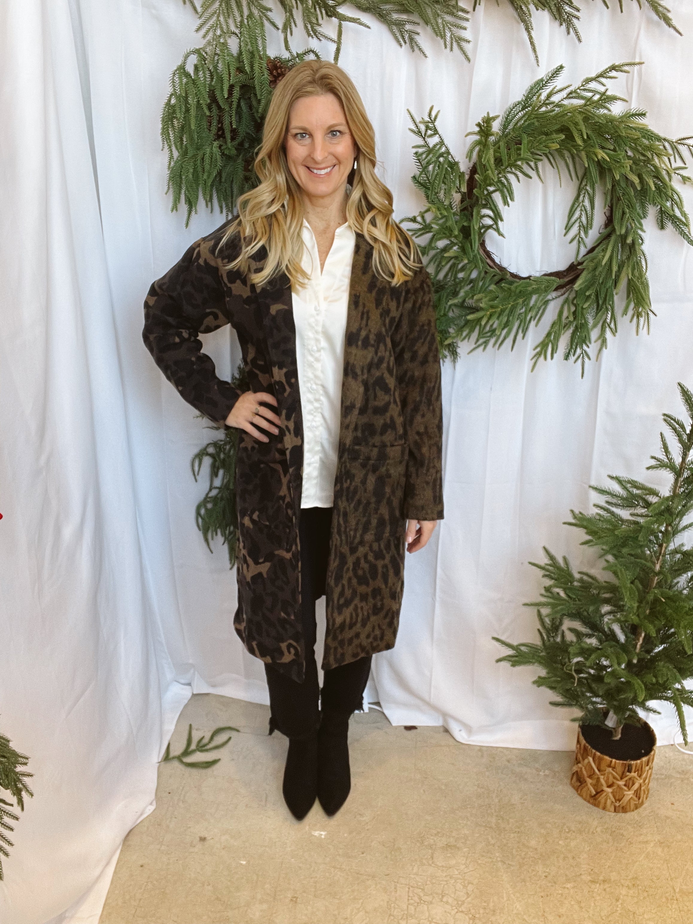 Dani Wild Animal Print Jacket-Vests-davi-The Silo Boutique, Women's Fashion Boutique Located in Warren and Grand Forks North Dakota