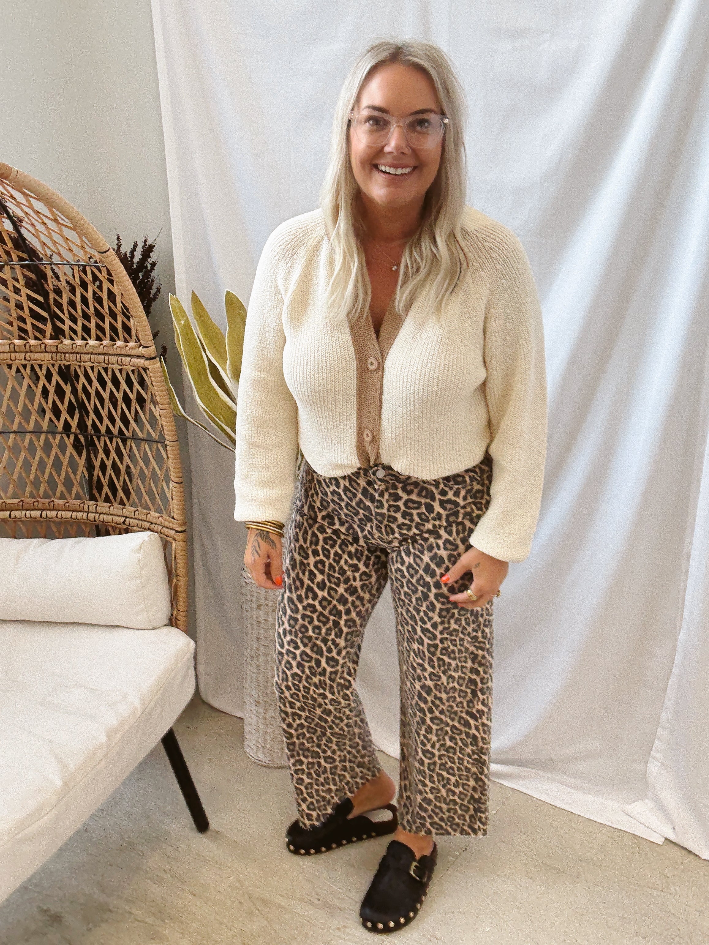 Ribbed Knit Contrast Sweater-Cream-Cardigans-promesa-The Silo Boutique, Women's Fashion Boutique Located in Warren and Grand Forks North Dakota