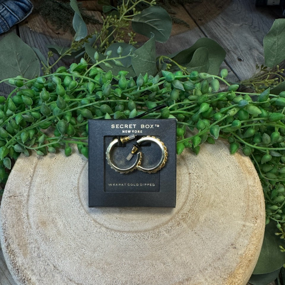 Fame Gold Chain Hoop Earrings-Earrings-Fame-The Silo Boutique, Women's Fashion Boutique Located in Warren and Grand Forks North Dakota