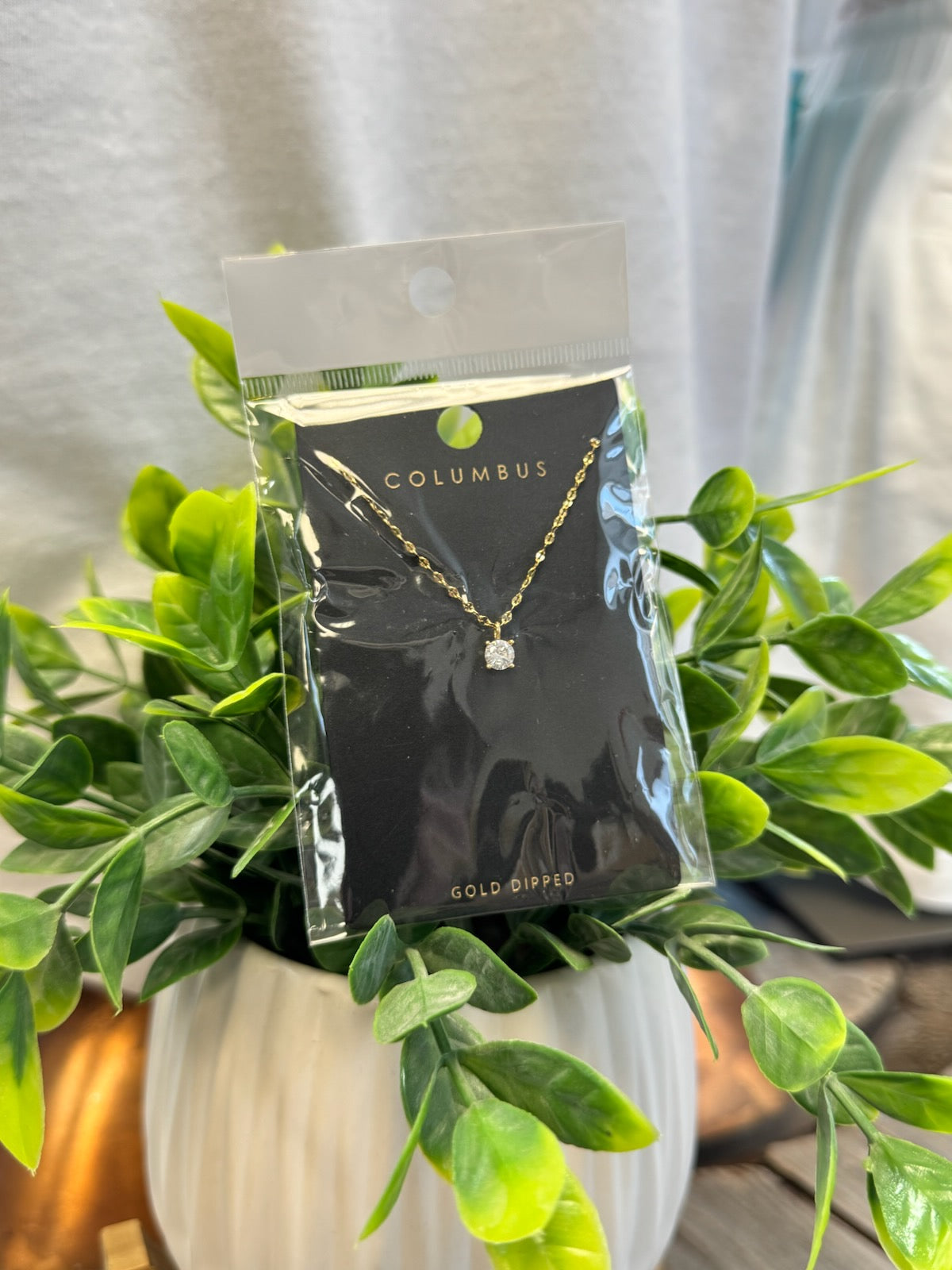 Dainty Round Gem Necklace-Necklaces-Fame-The Silo Boutique, Women's Fashion Boutique Located in Warren and Grand Forks North Dakota